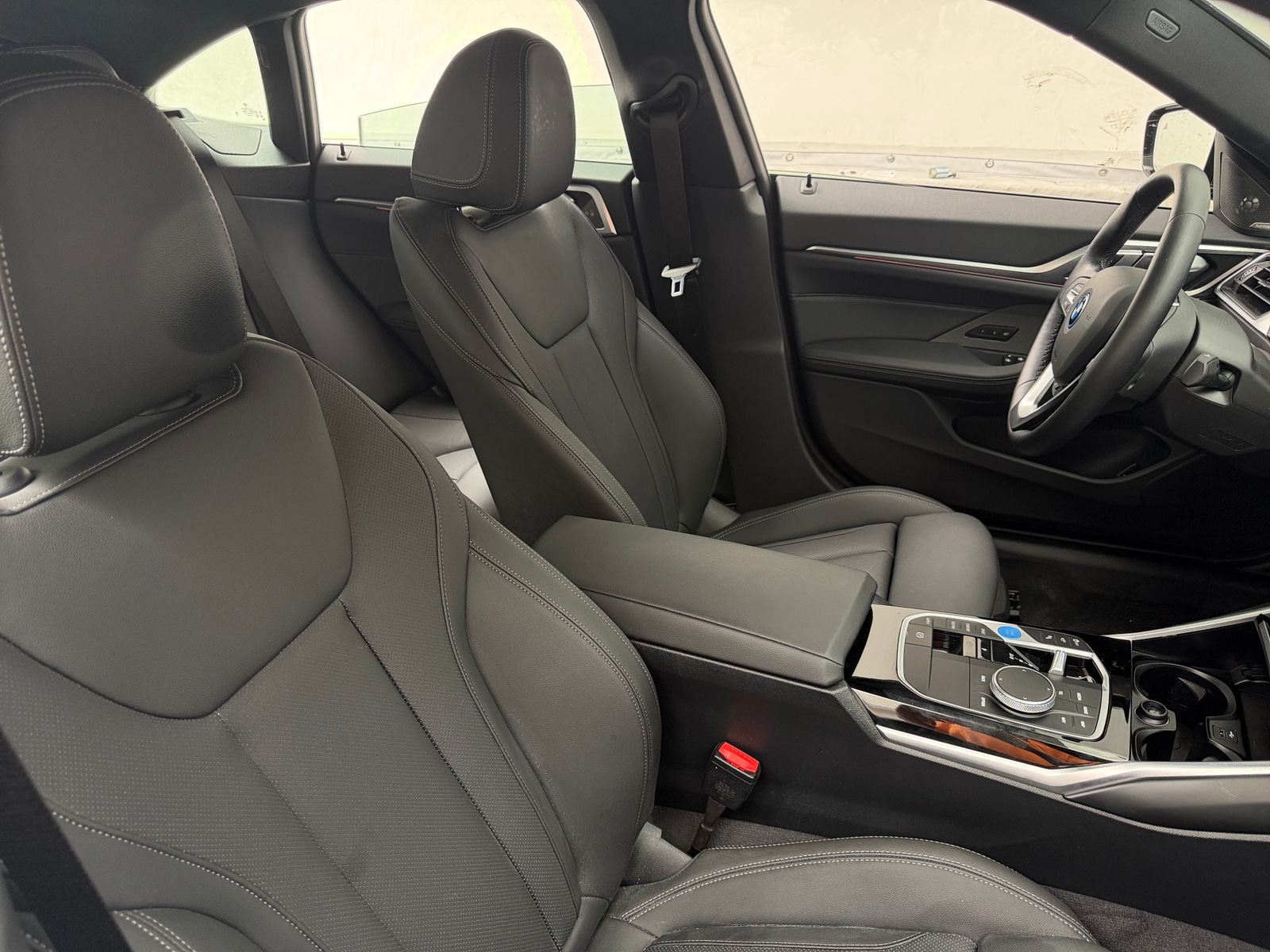 Thumbnail: 2024 BMW i4 - 2