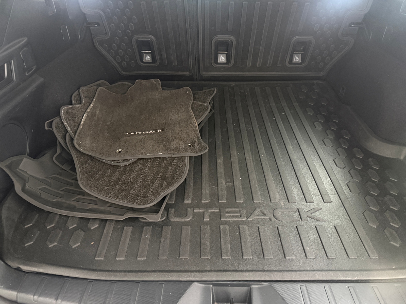 Thumbnail: 2022 Subaru Outback - 6