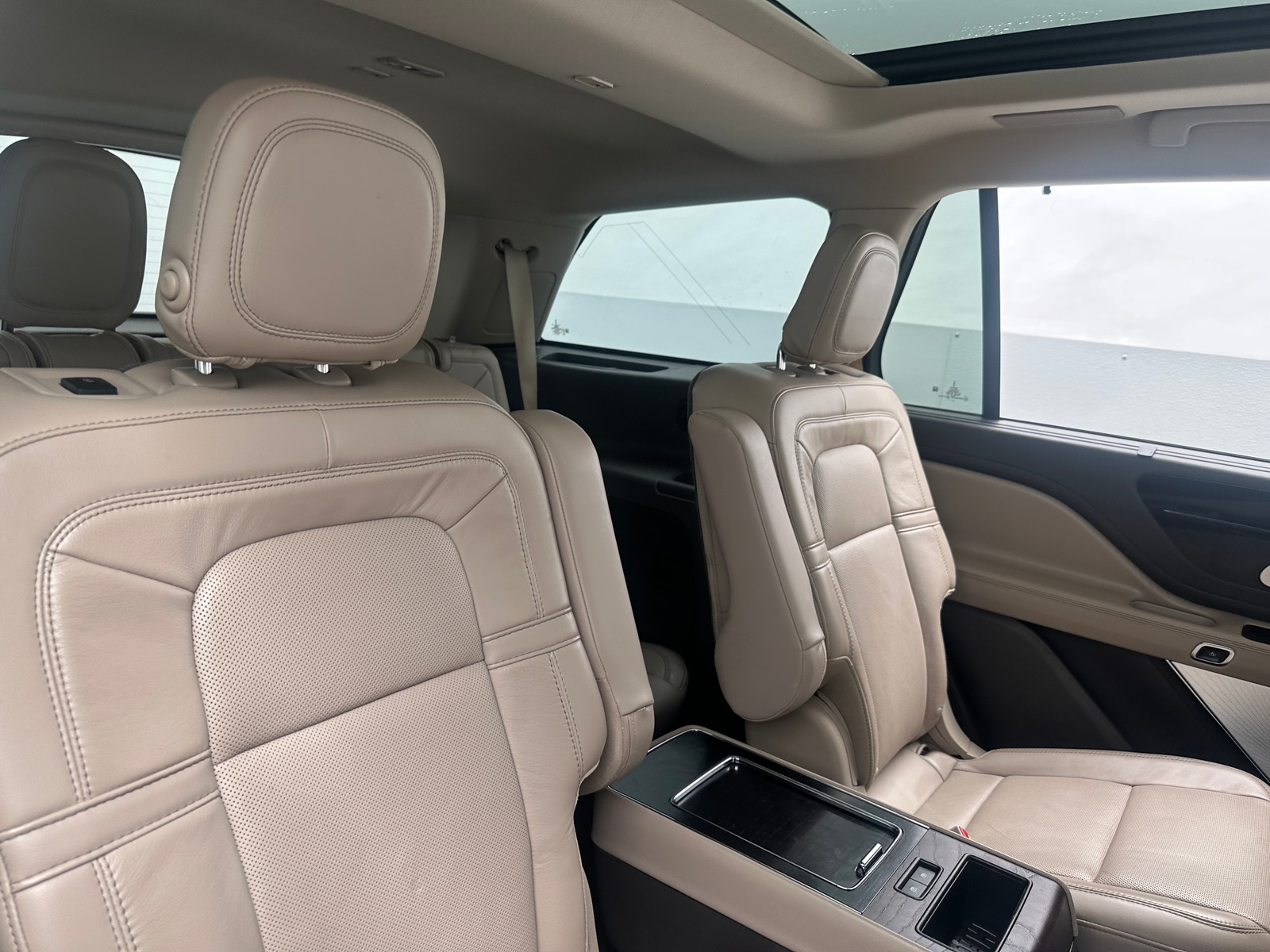 Thumbnail: 2020 Lincoln Aviator - 5