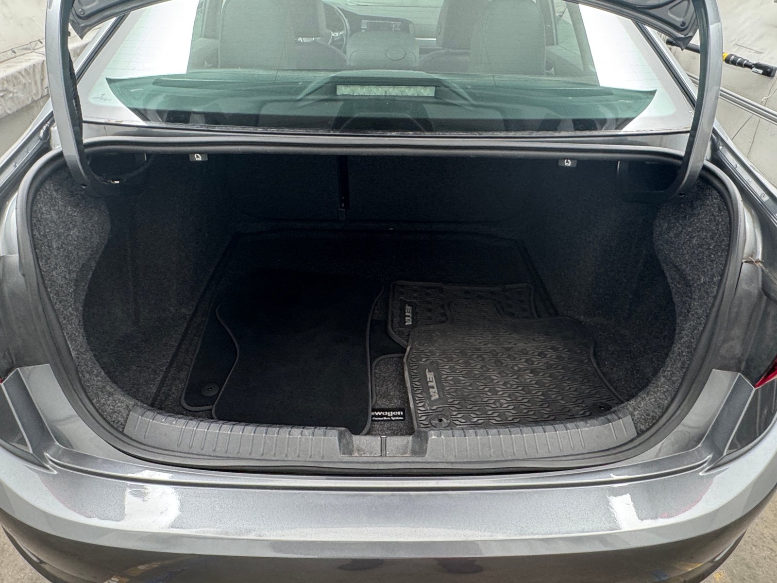 Thumbnail: 2019 Volkswagen Jetta - 7