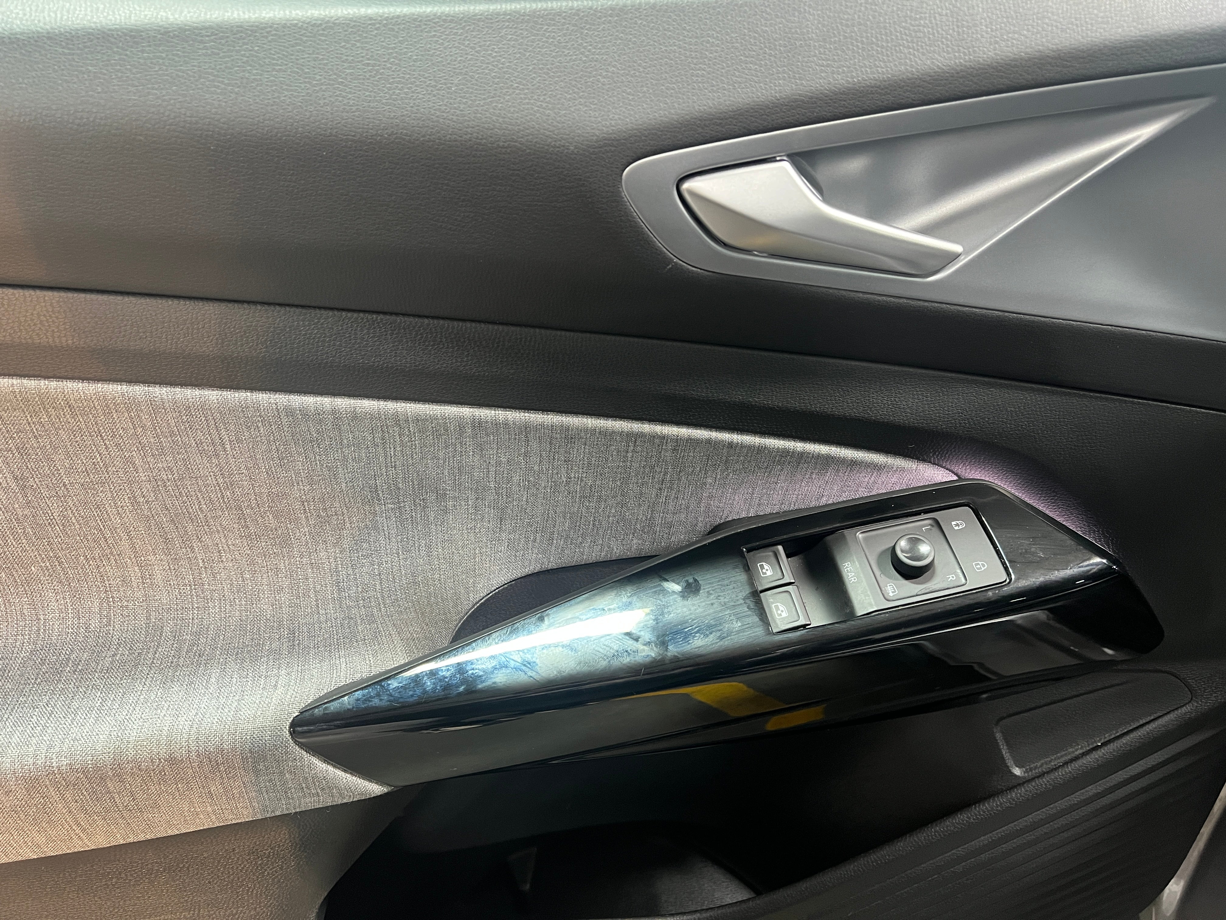 Used 2023 Volkswagen ID.4 PRO with VIN 1V2DNPE89PC022838 for sale in Auburn, WA