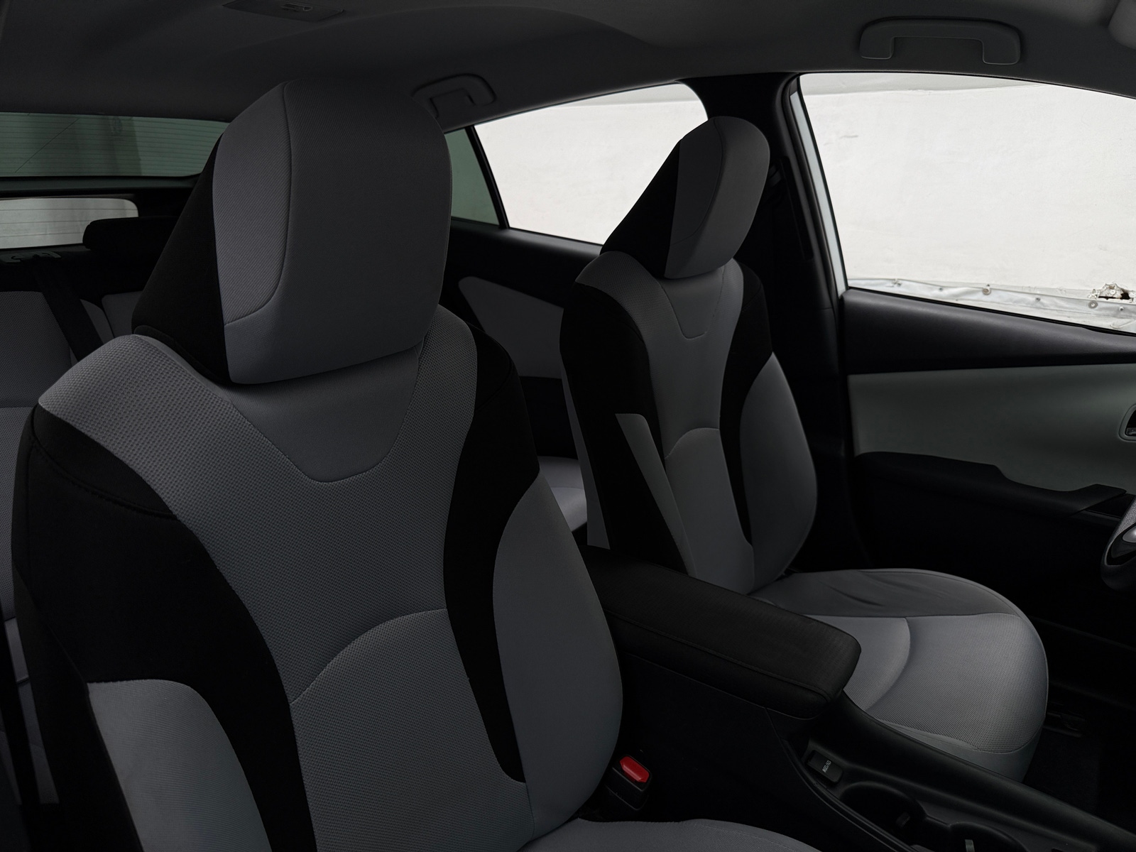 Thumbnail: 2021 Toyota Prius - 2