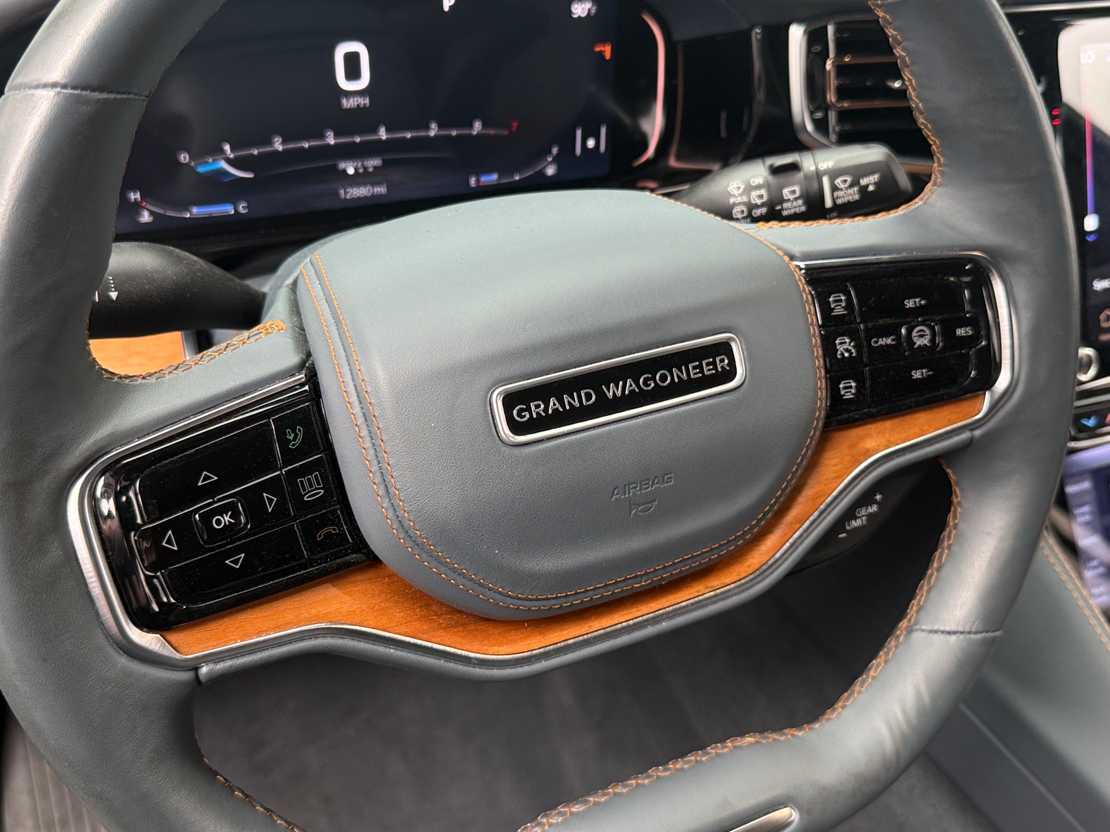 Thumbnail: 2022 Jeep Grand Wagoneer - 4