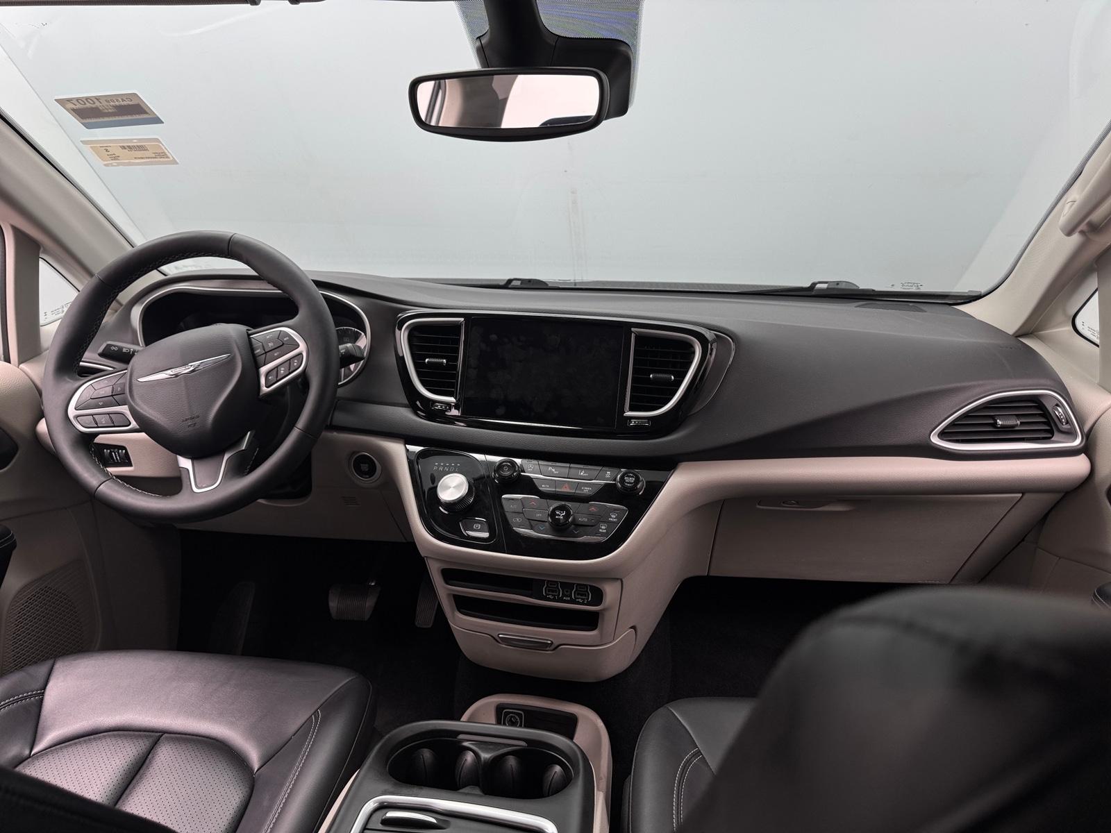 Thumbnail: 2024 Chrysler Pacifica - 2