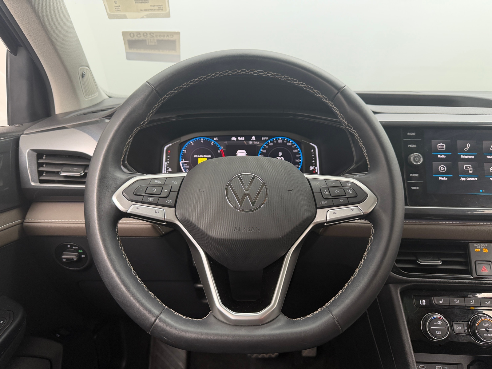 Thumbnail: 2023 Volkswagen Taos - 4