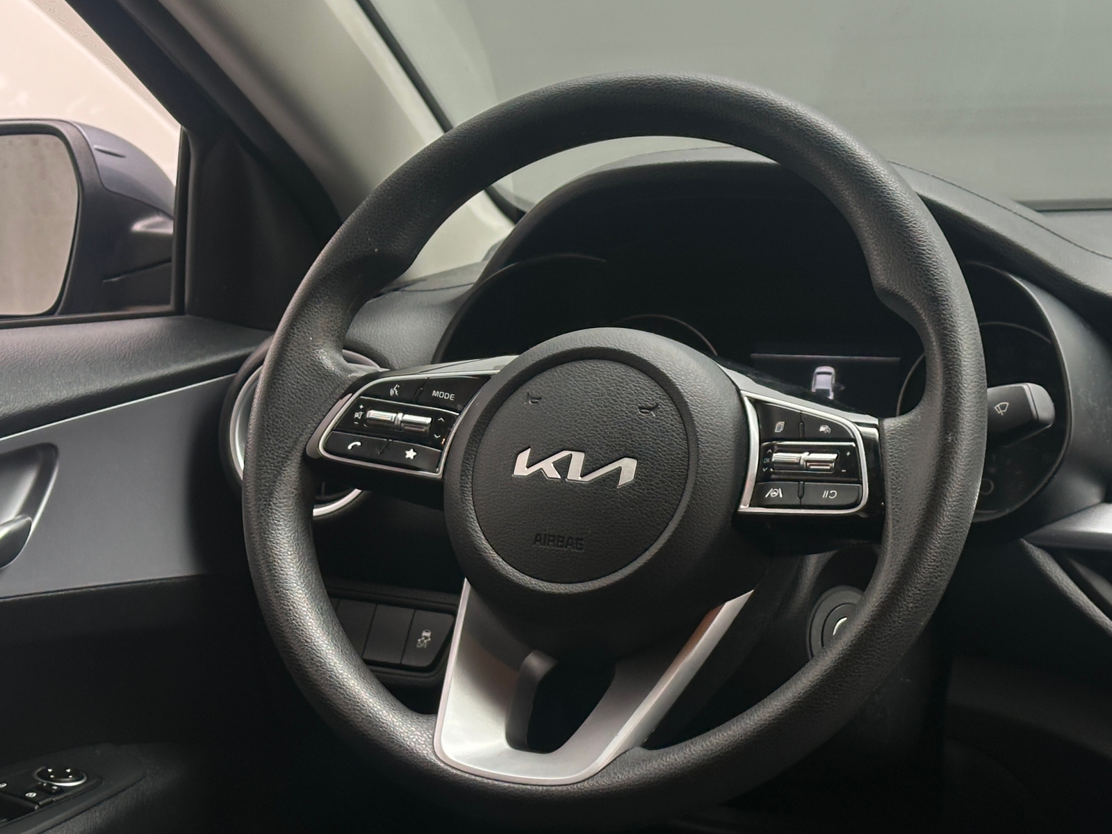 Thumbnail: 2024 Kia Forte - 5