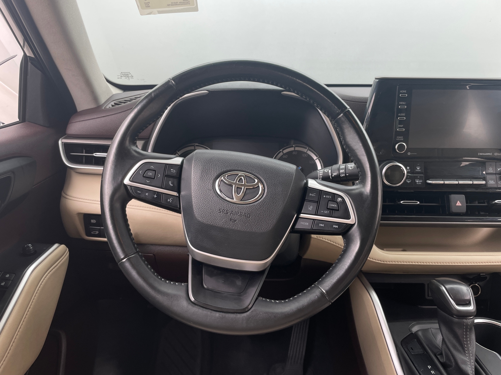 Thumbnail: 2022 Toyota Highlander - 4