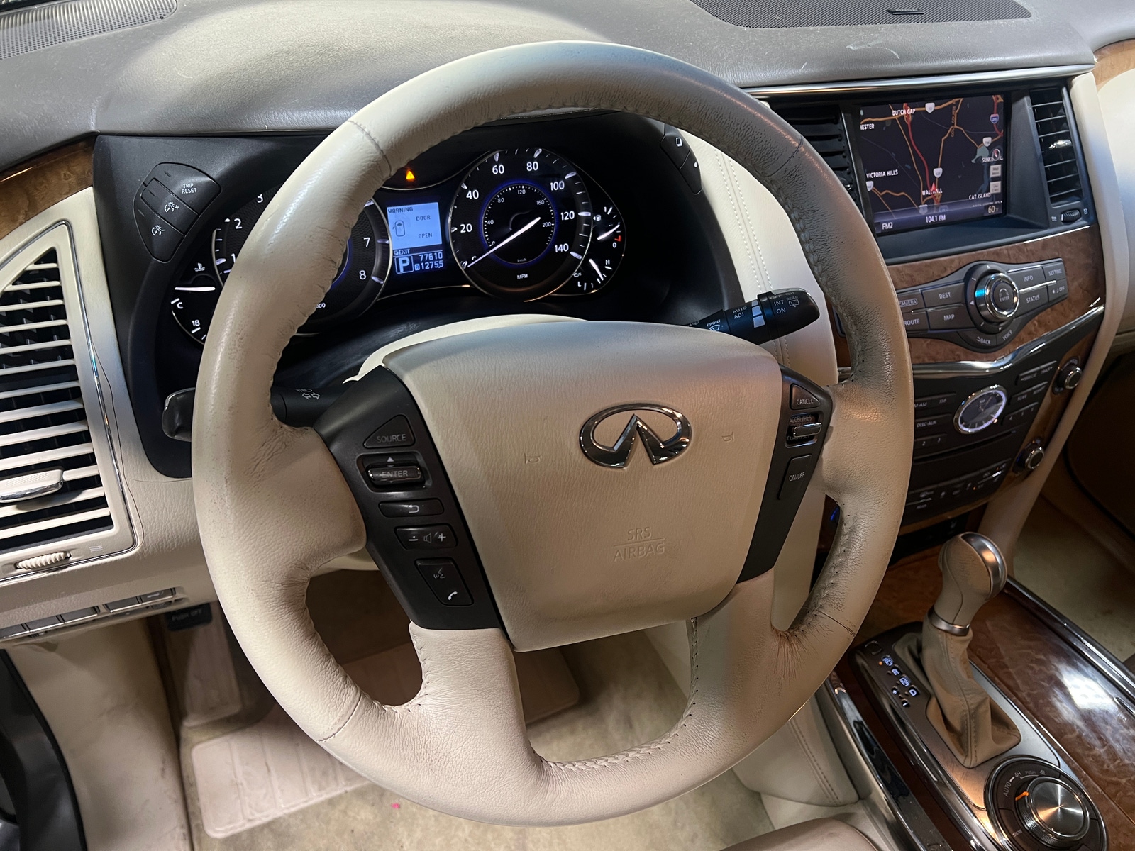 Thumbnail: 2011 INFINITI QX56 - 4