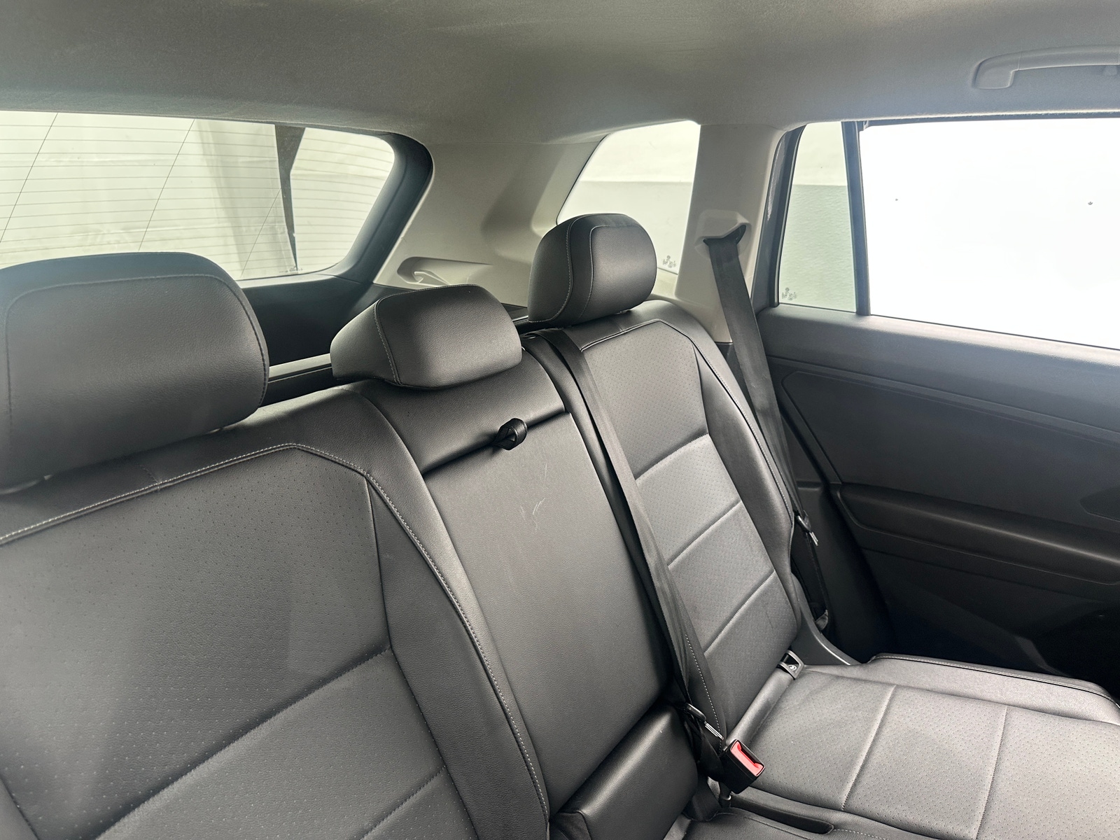 Thumbnail: 2018 Volkswagen Tiguan - 5