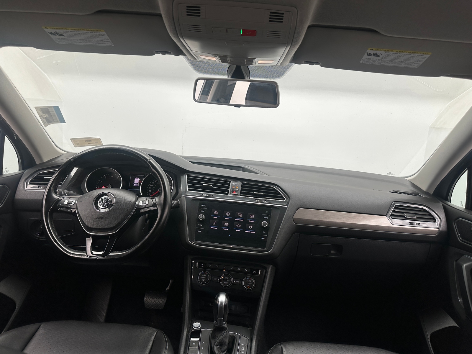 Thumbnail: 2018 Volkswagen Tiguan - 2