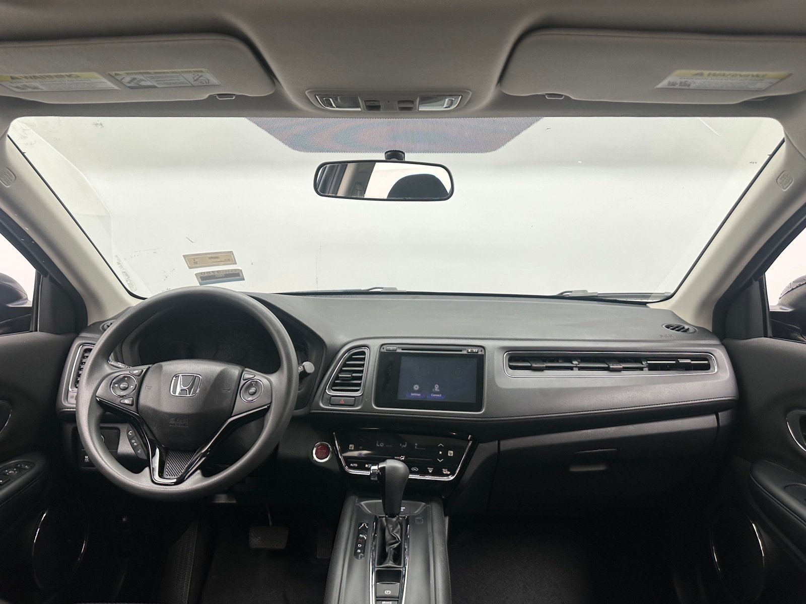 Thumbnail: 2017 Honda HR-V - 3
