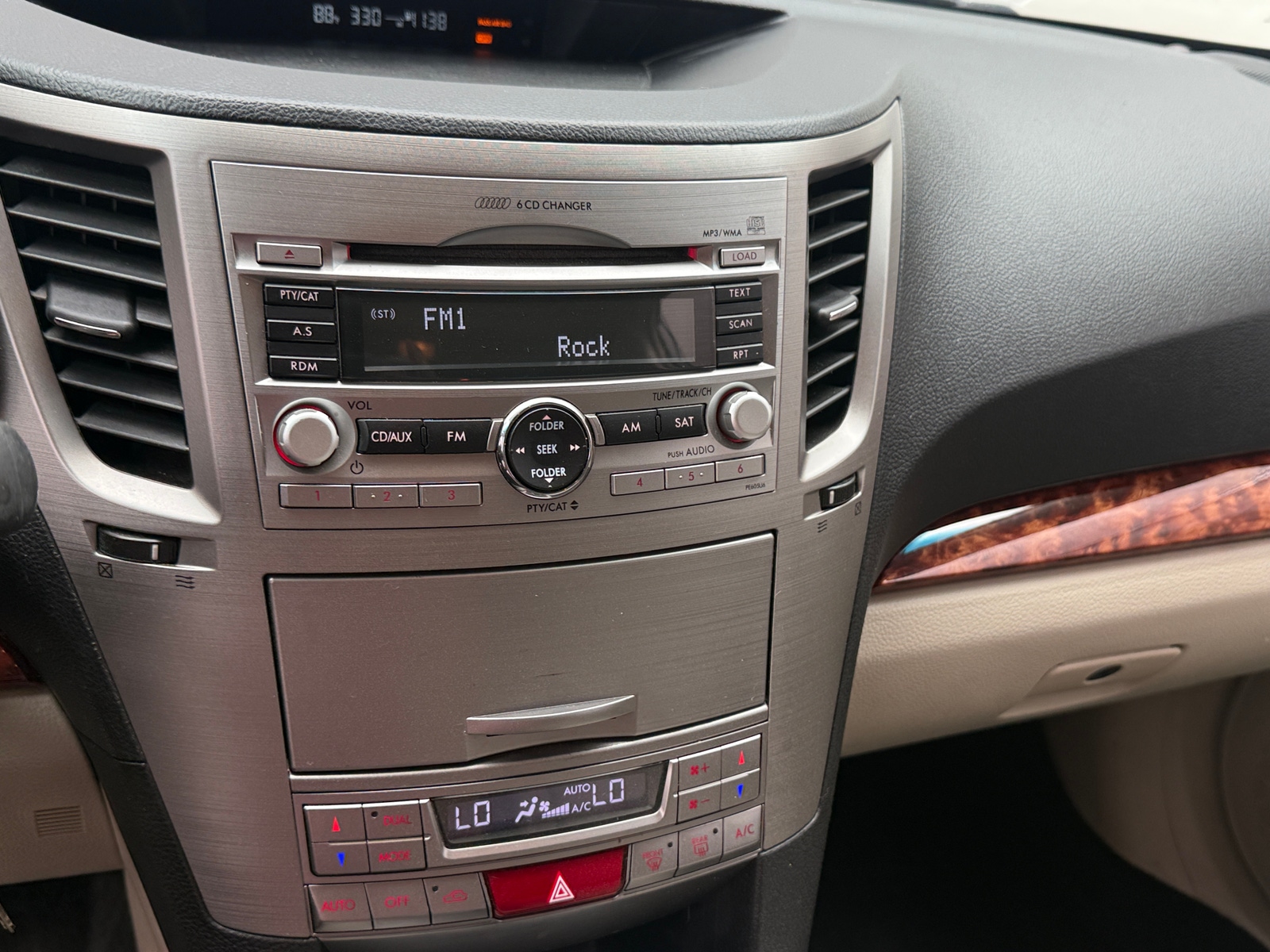 Thumbnail: 2011 Subaru Outback - 3