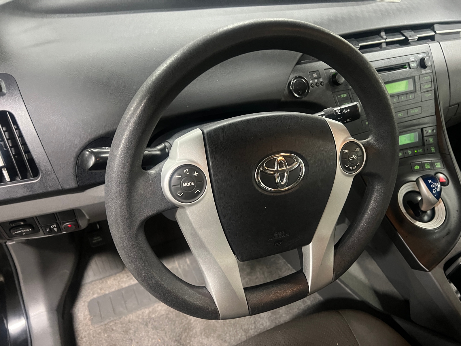 Thumbnail: 2010 Toyota Prius - 5