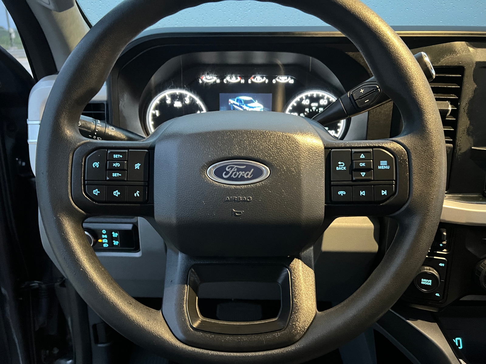 Thumbnail: 2023 Ford Econoline - 5