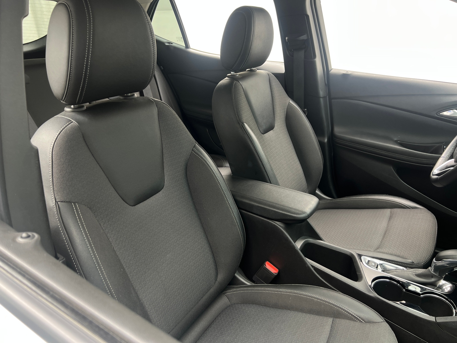 Thumbnail: 2025 Buick Encore GX - 2