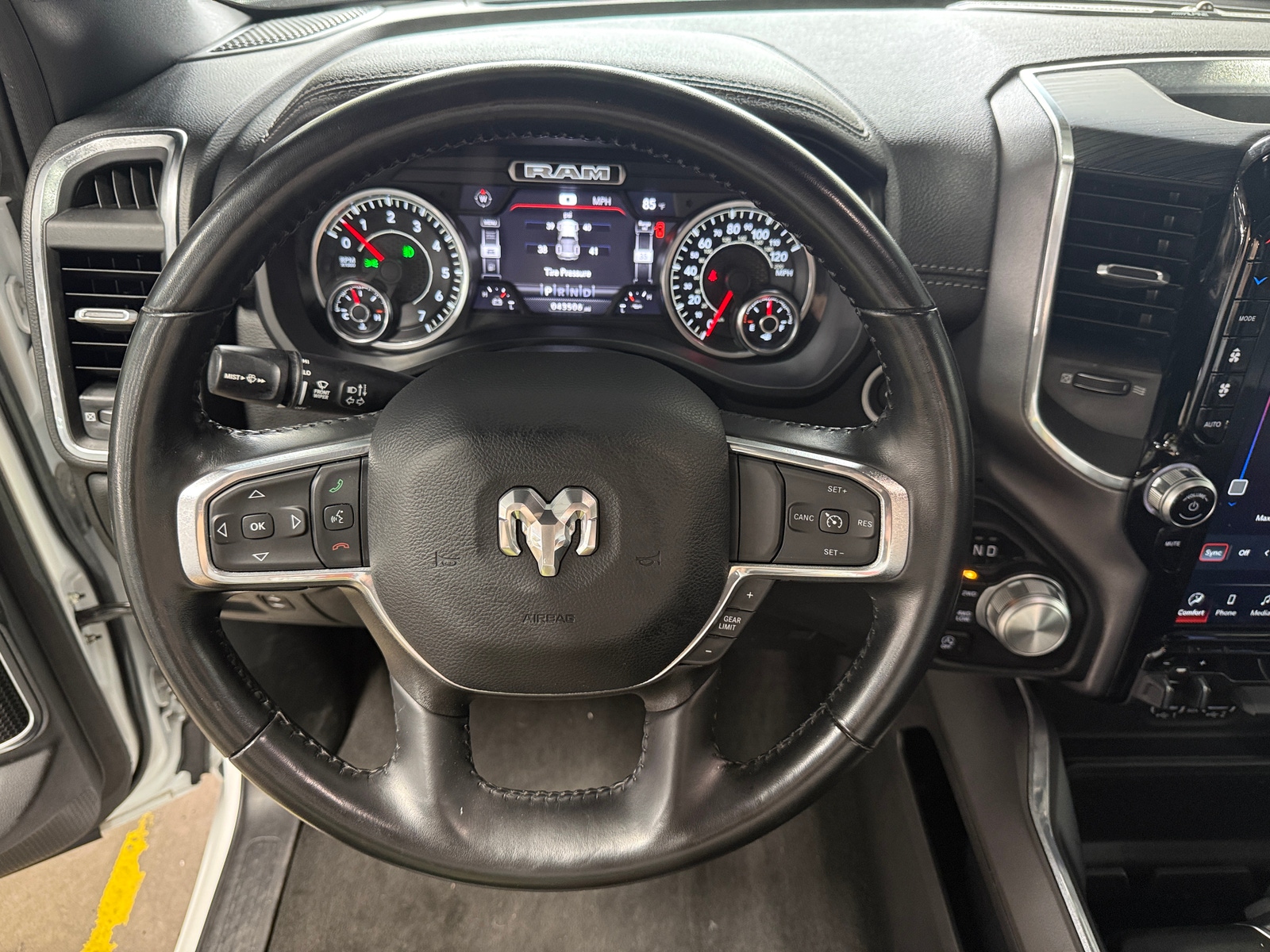 Thumbnail: 2023 RAM 1500 - 4