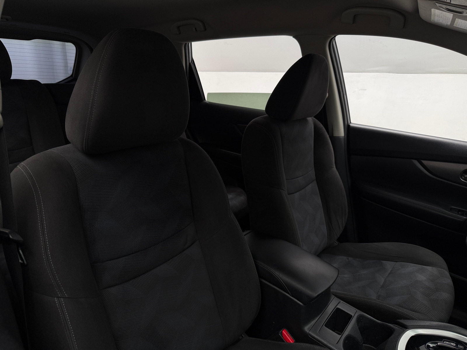 Thumbnail: 2015 Nissan Rogue - 2