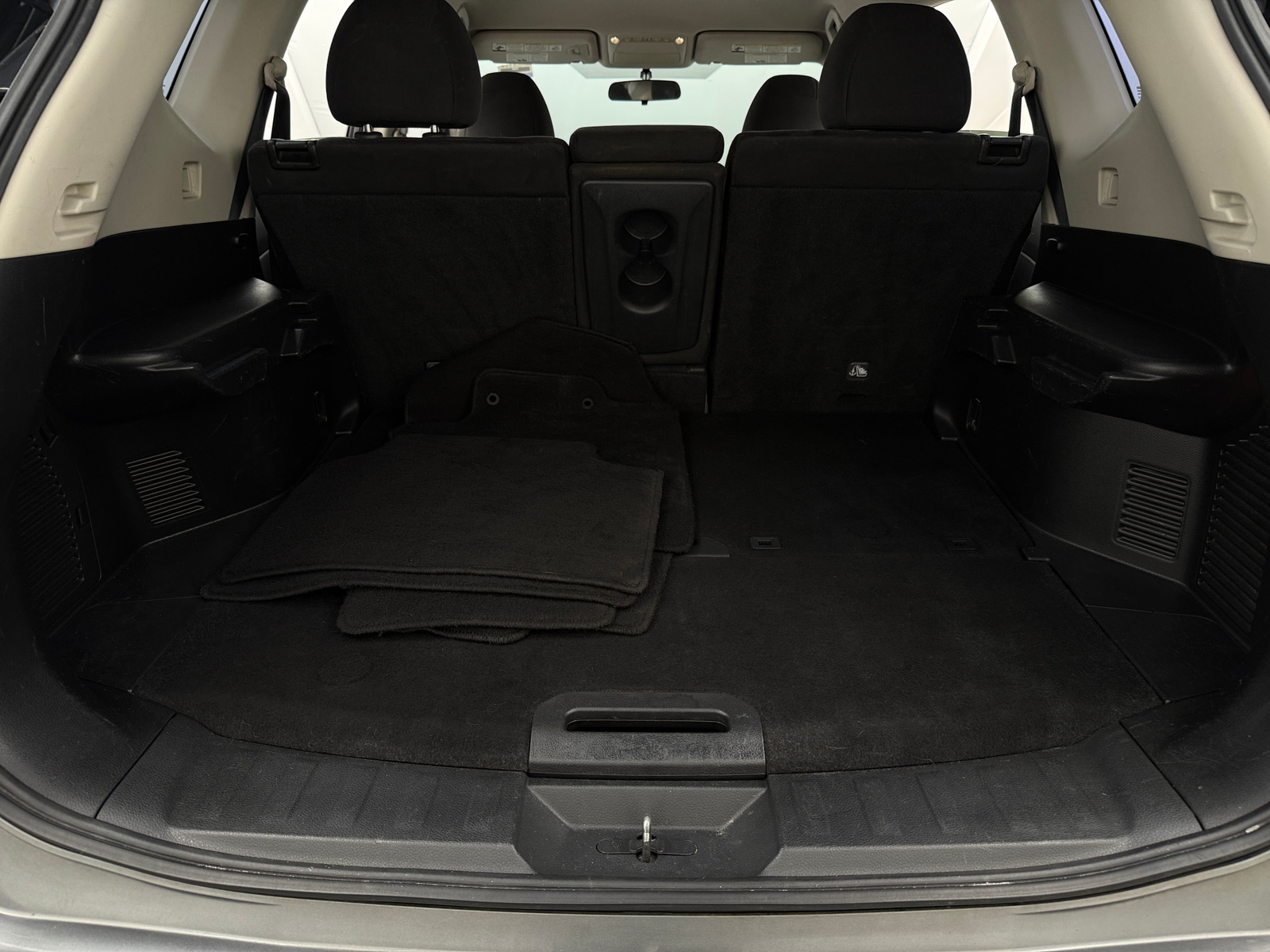 Thumbnail: 2015 Nissan Rogue - 7