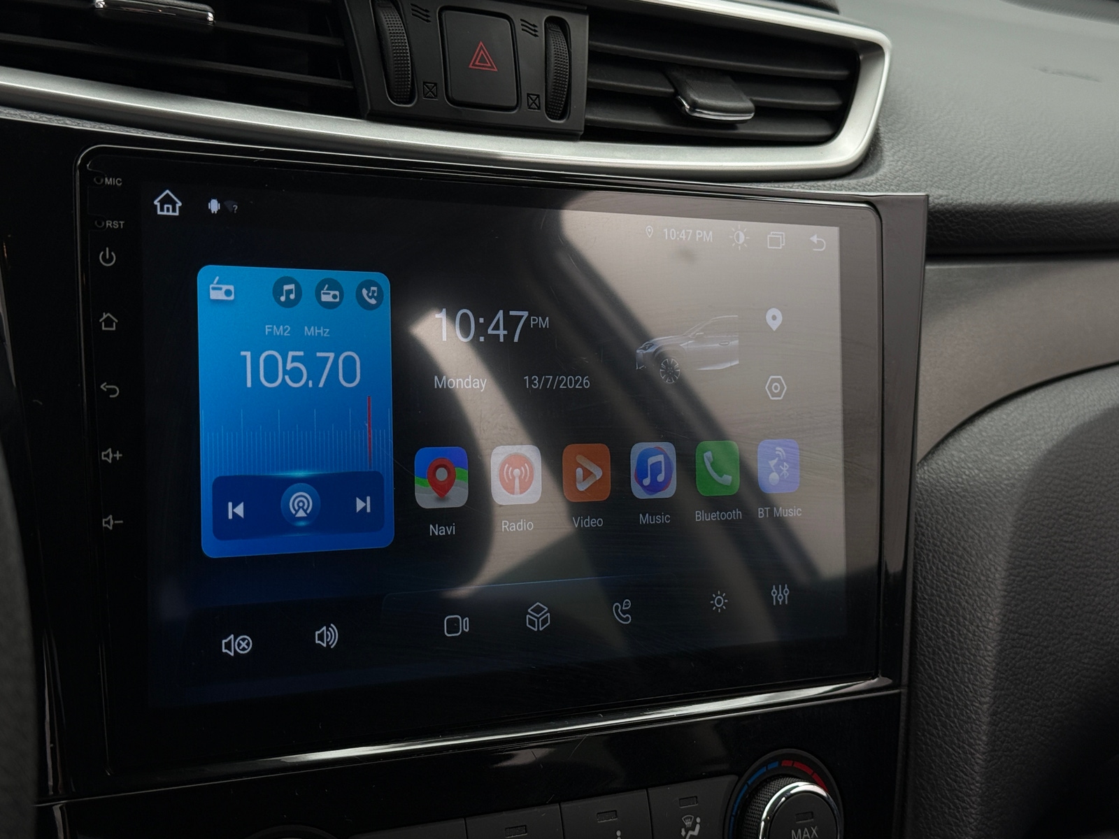 Thumbnail: 2015 Nissan Rogue - 4
