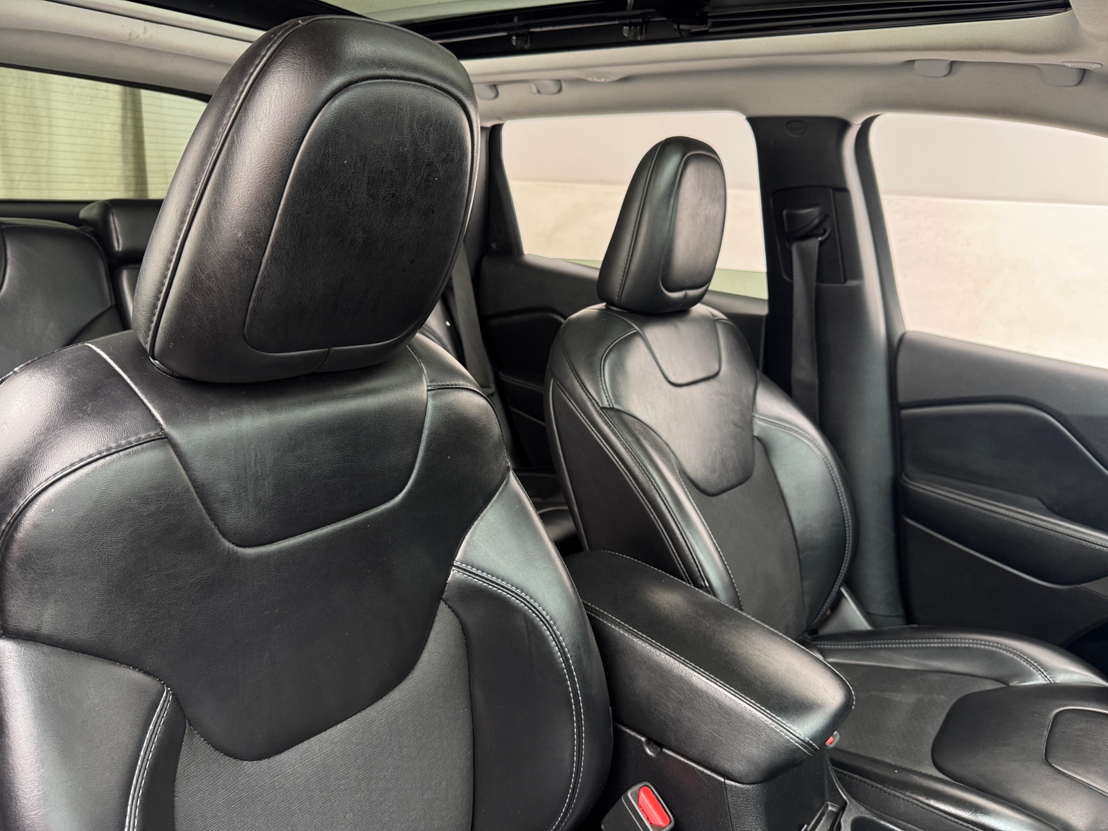 Thumbnail: 2020 Jeep Cherokee - 2