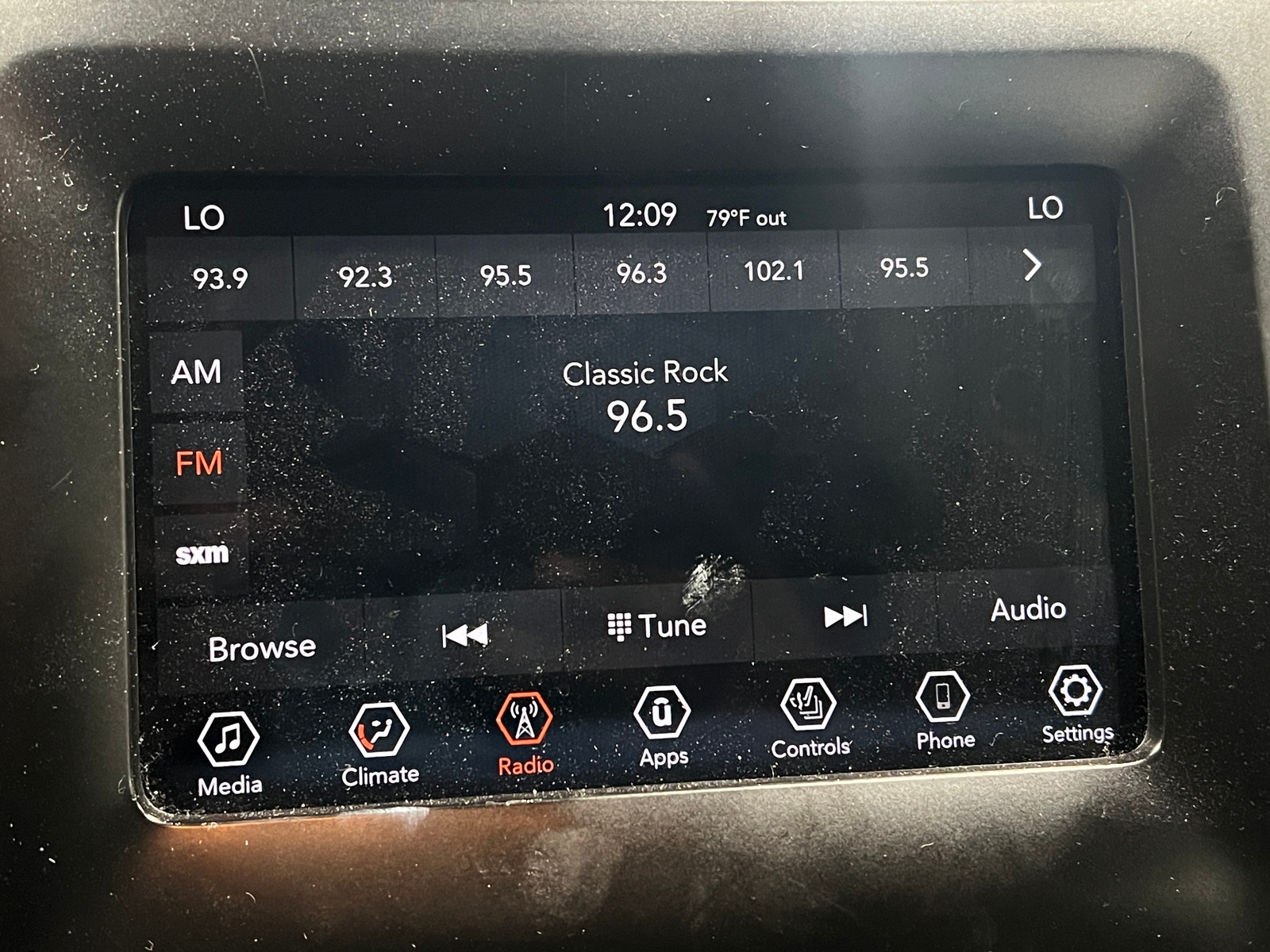 Thumbnail: 2020 Jeep Cherokee - 4