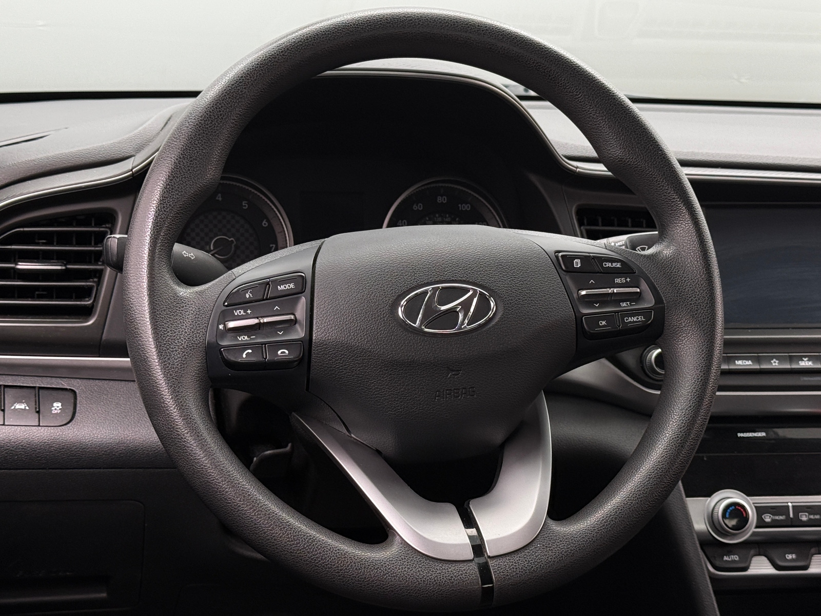 Thumbnail: 2020 Hyundai Elantra - 5