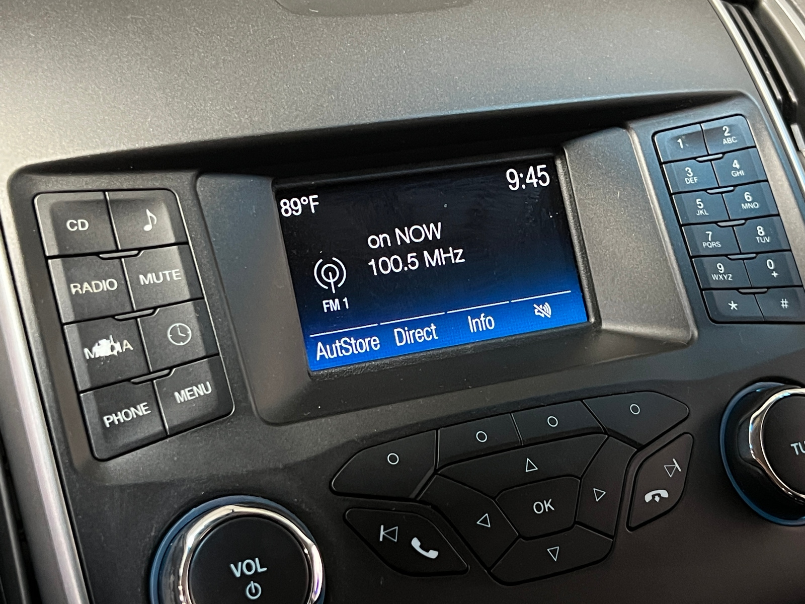 Thumbnail: 2017 Ford Edge - 4