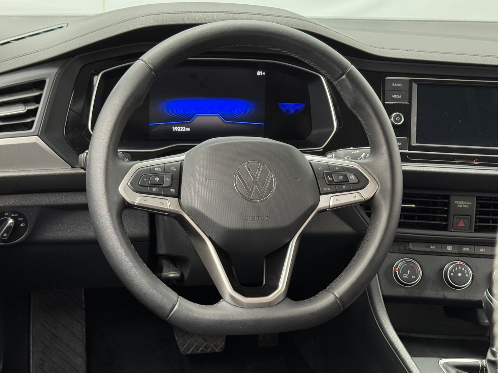 Thumbnail: 2024 Volkswagen Jetta - 5