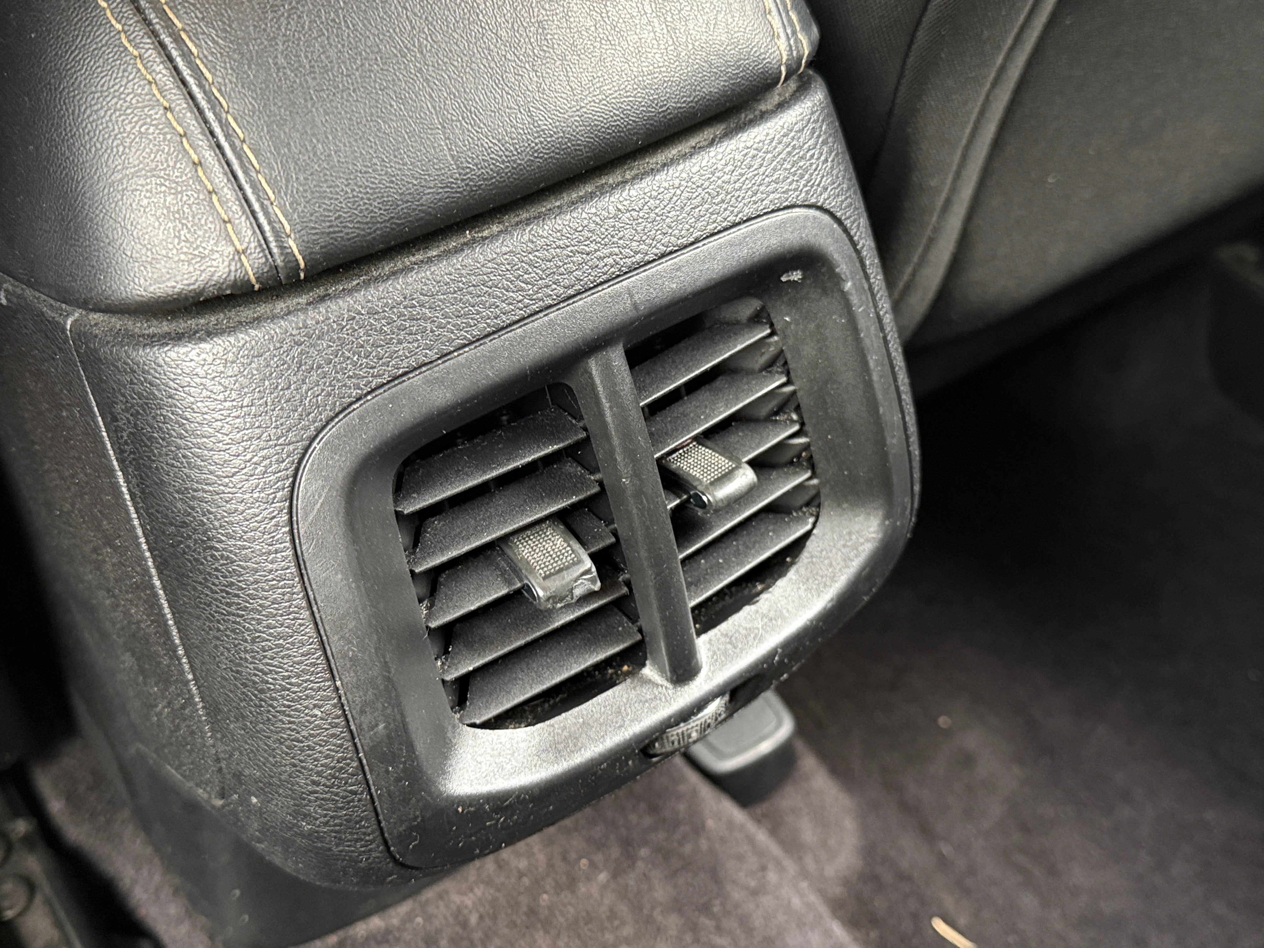 Used 2017 Jeep Cherokee Latitude with VIN 1C4PJLCB7HW514463 for sale in Pewaukee, WI