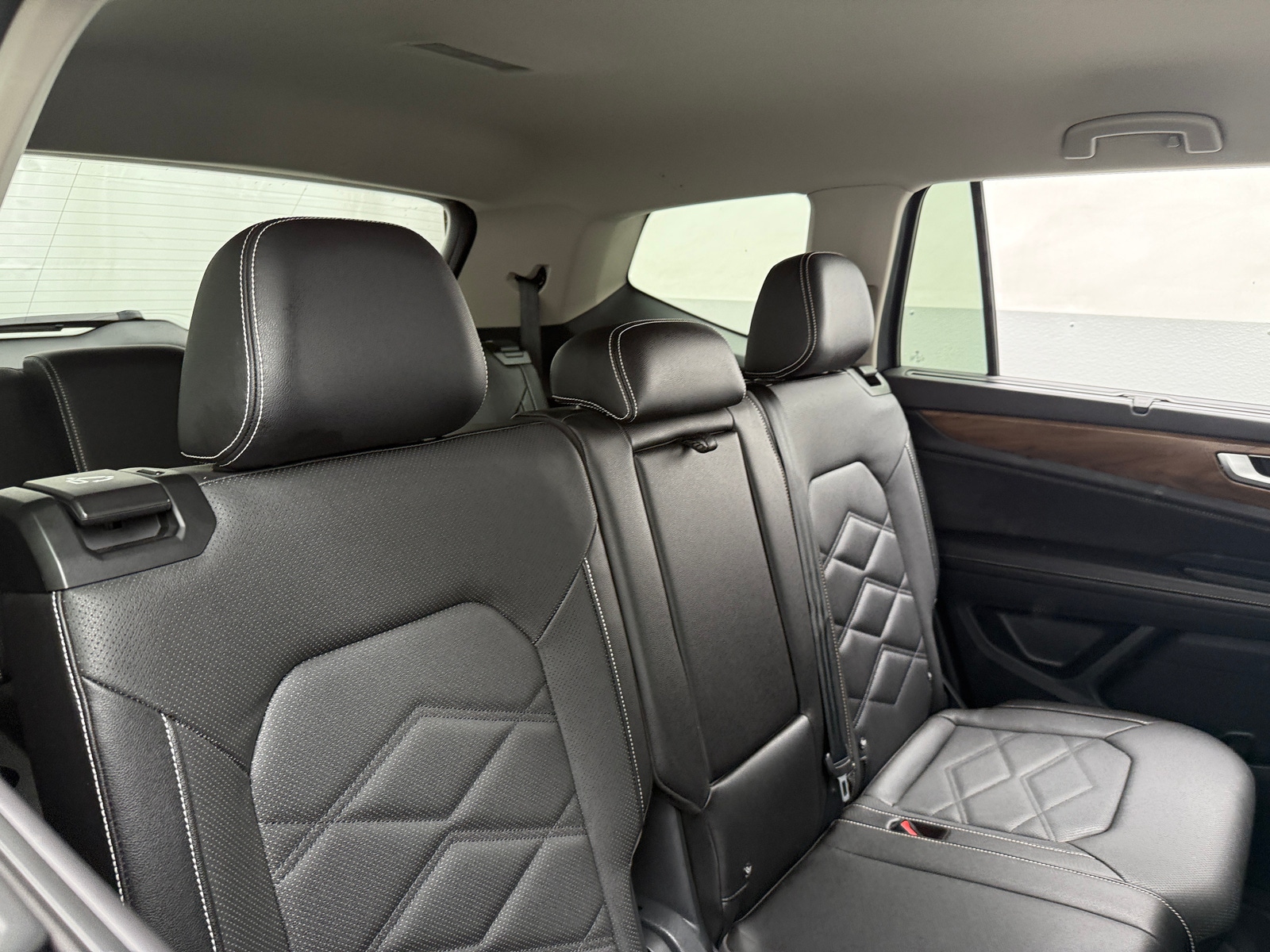 Thumbnail: 2025 Volkswagen Atlas - 5
