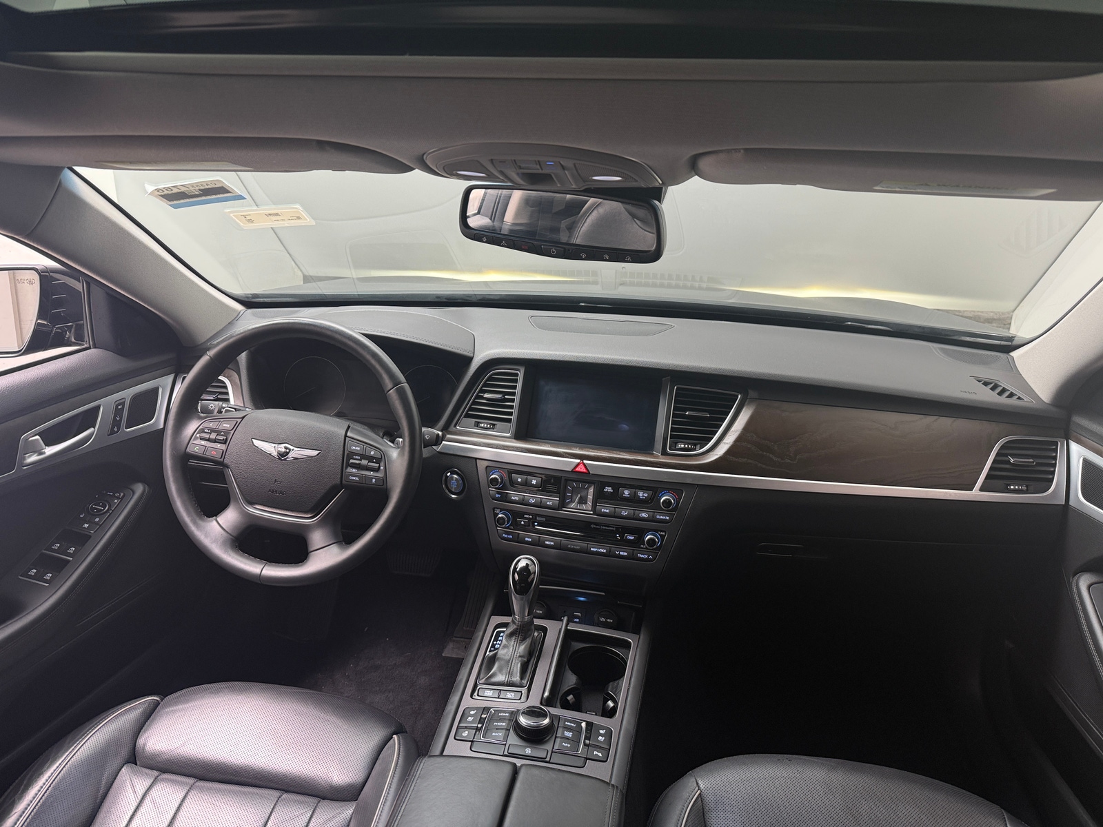 Thumbnail: 2017 Genesis G80 - 2