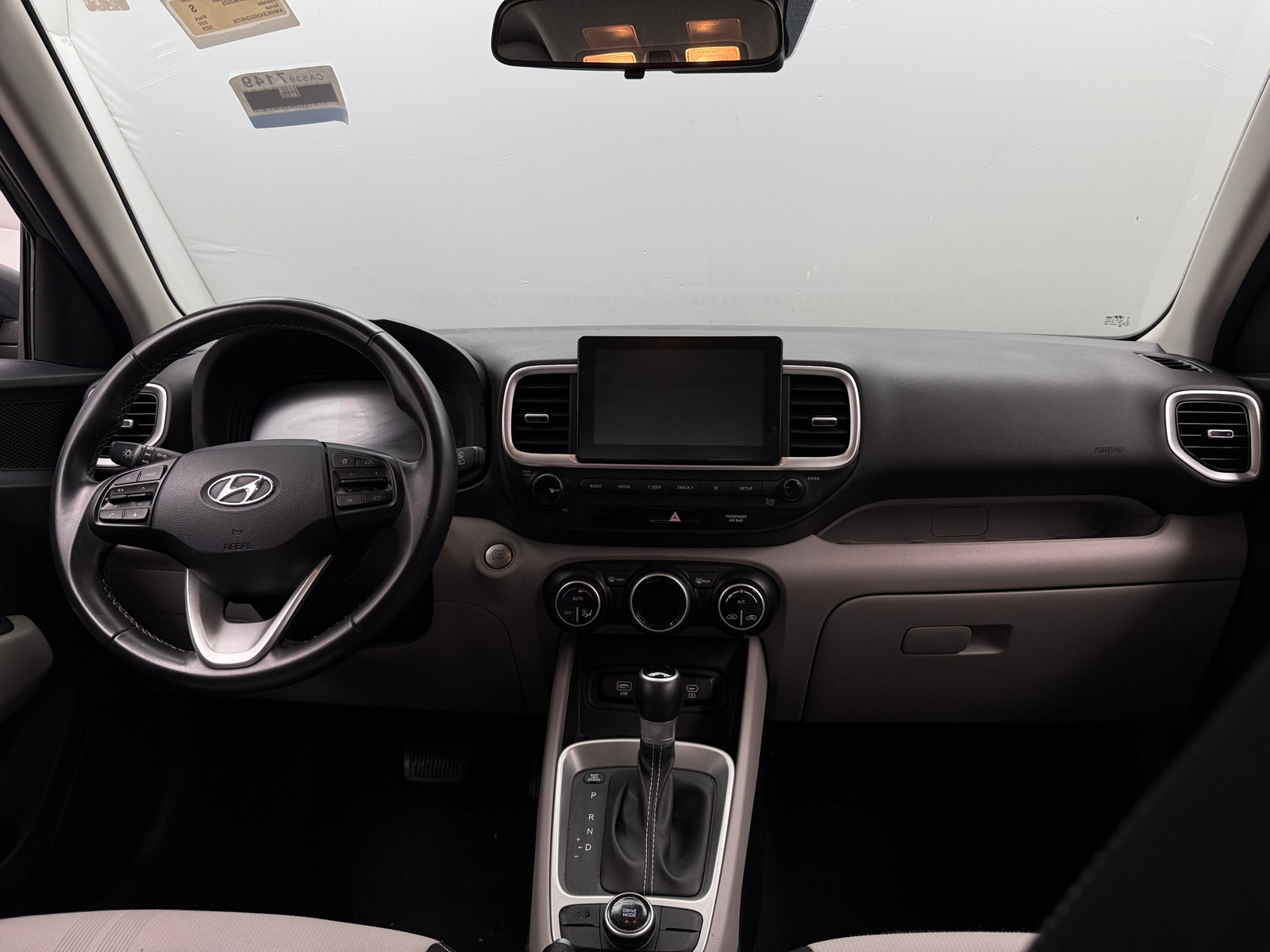 Thumbnail: 2025 Hyundai Venue - 3