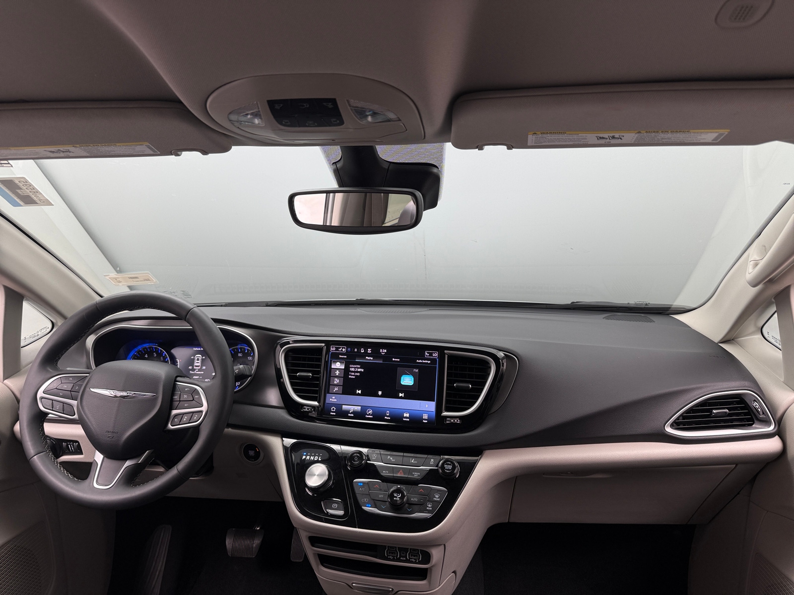 Thumbnail: 2024 Chrysler Pacifica - 2