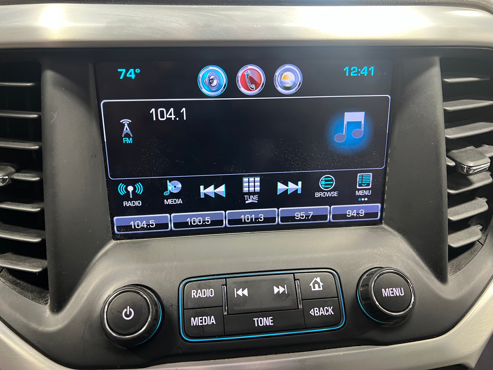 Thumbnail: 2018 GMC Acadia - 3