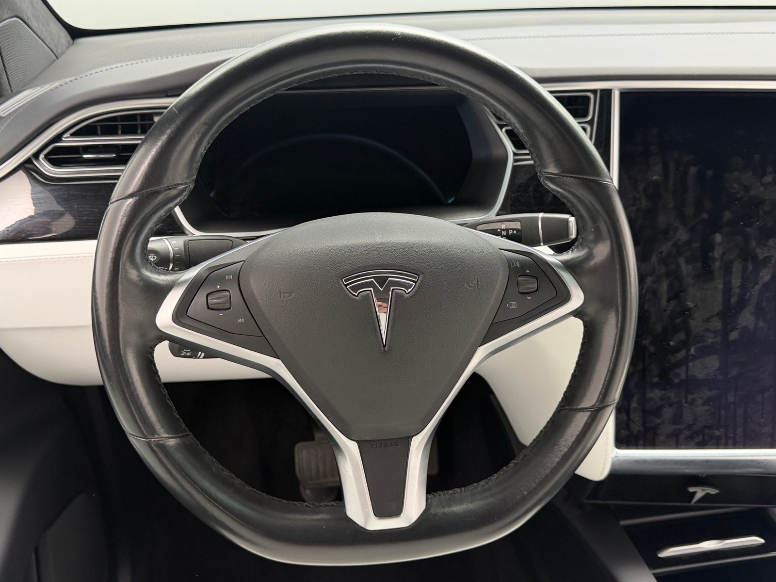 Thumbnail: 2017 Tesla Model X - 4