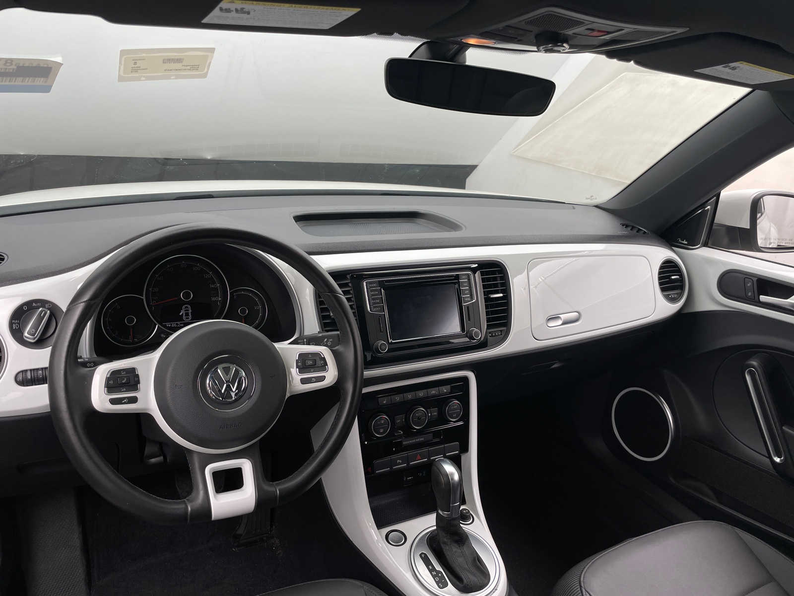 Thumbnail: 2019 Volkswagen Beetle - 2