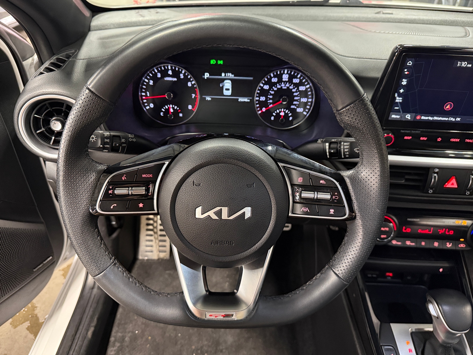Thumbnail: 2023 Kia Forte - 4