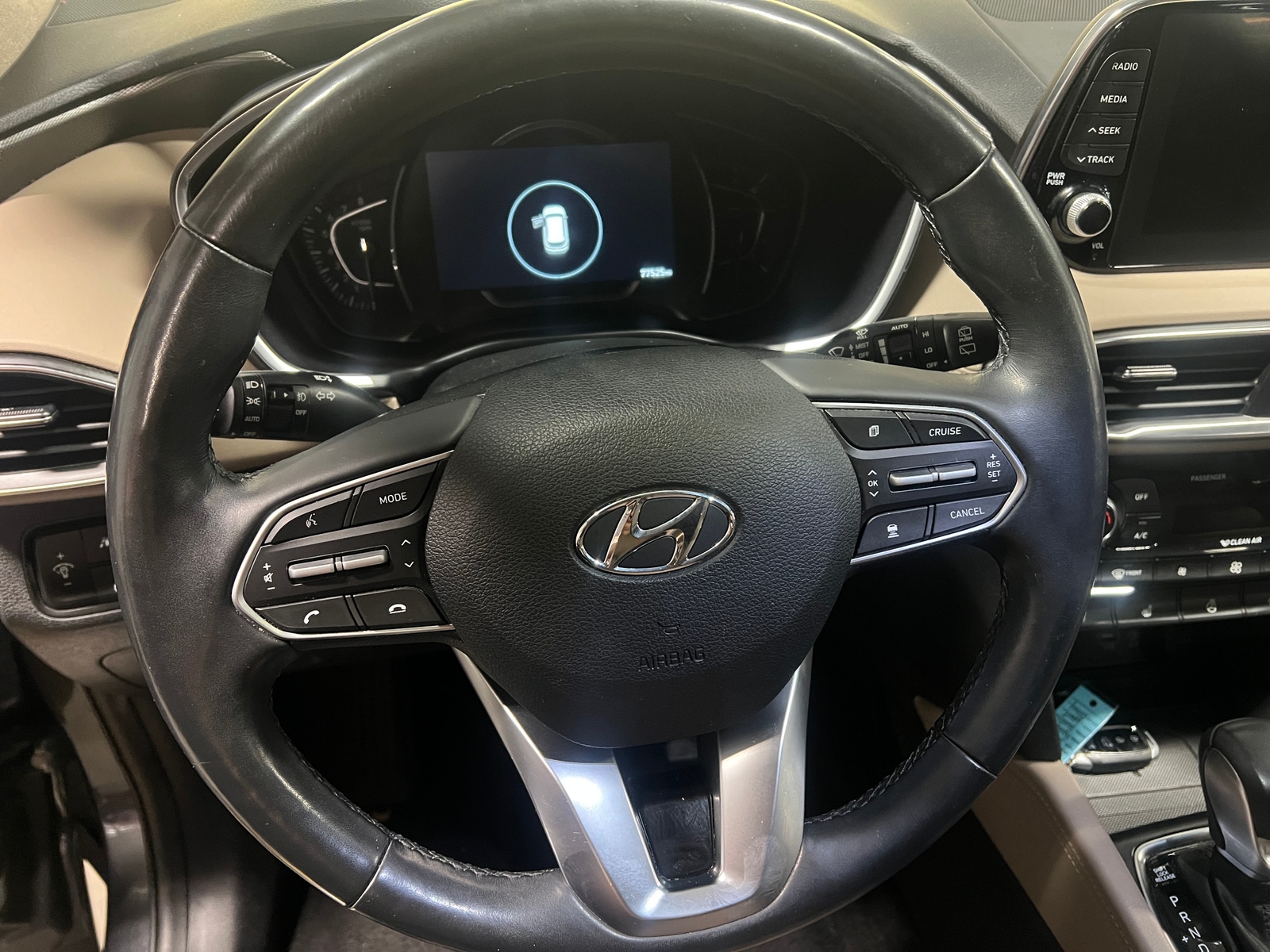 Thumbnail: 2020 Hyundai Santa Fe - 4