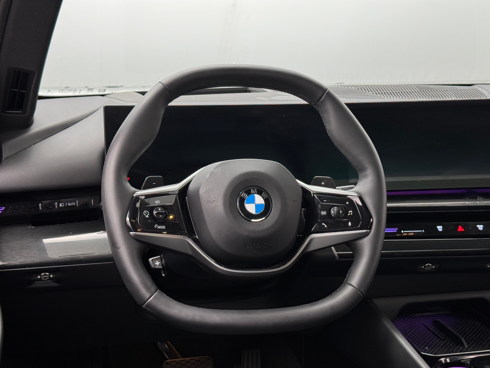 Thumbnail: 2026 BMW 5 Series - 4
