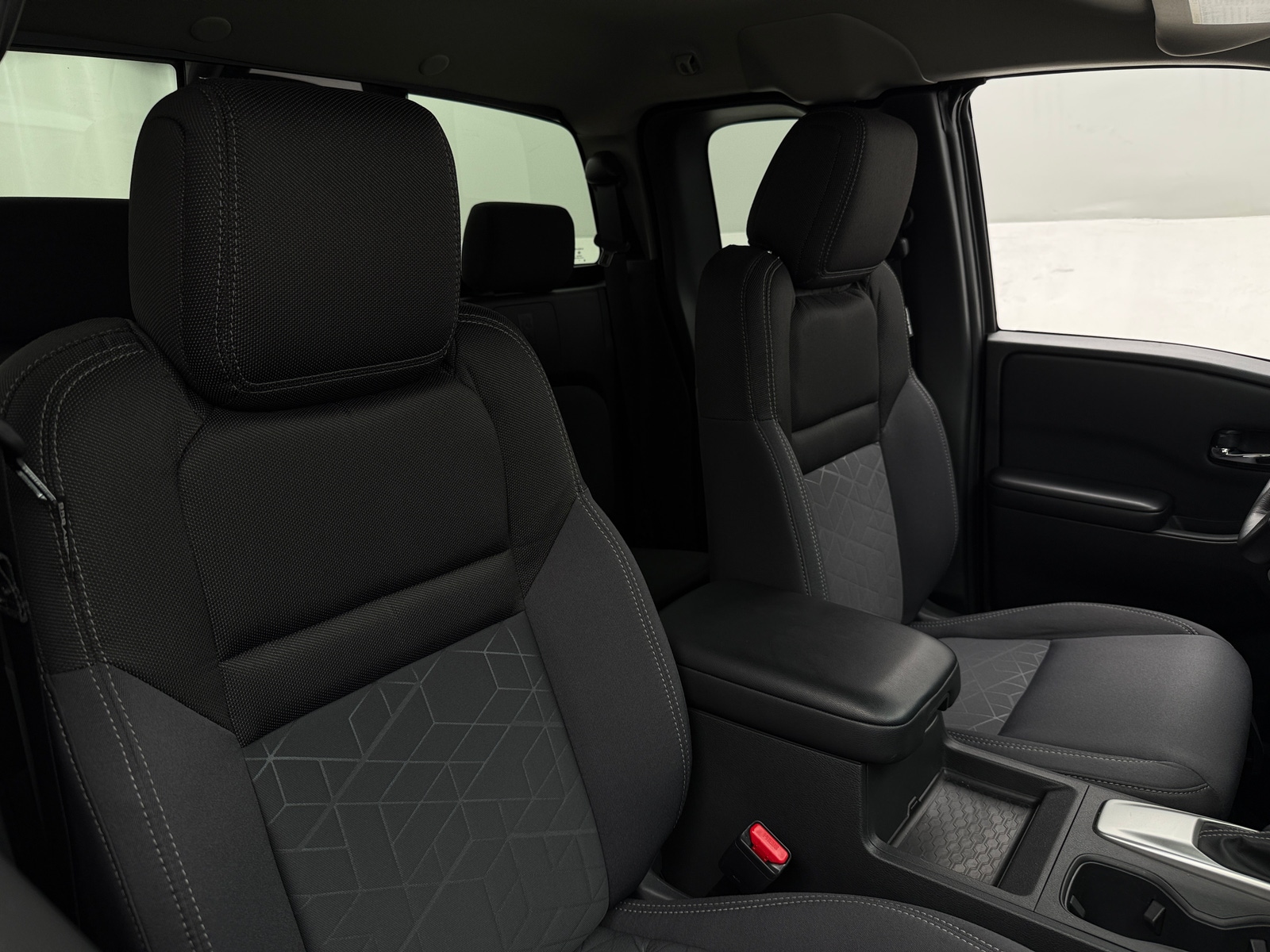 Thumbnail: 2025 Nissan Frontier - 2