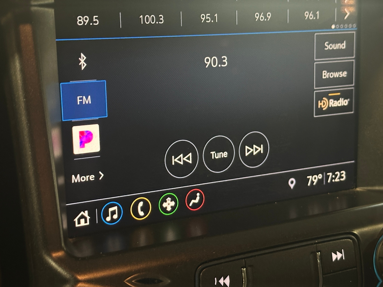 Thumbnail: 2019 Chevrolet Colorado - 4