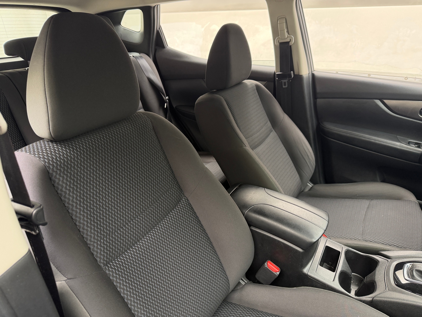 Thumbnail: 2018 Nissan Rogue Sport - 2