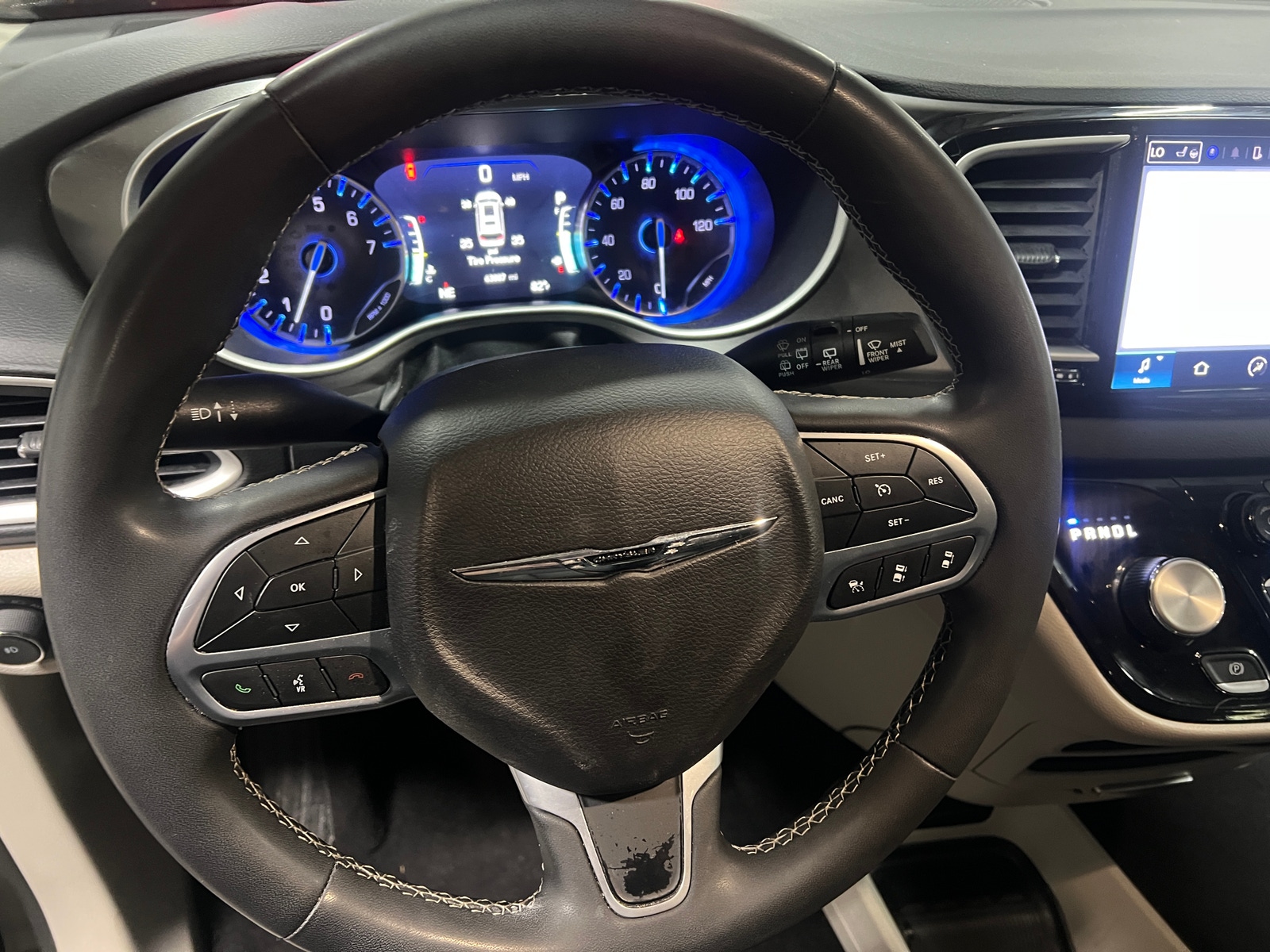 Thumbnail: 2024 Chrysler Pacifica - 4