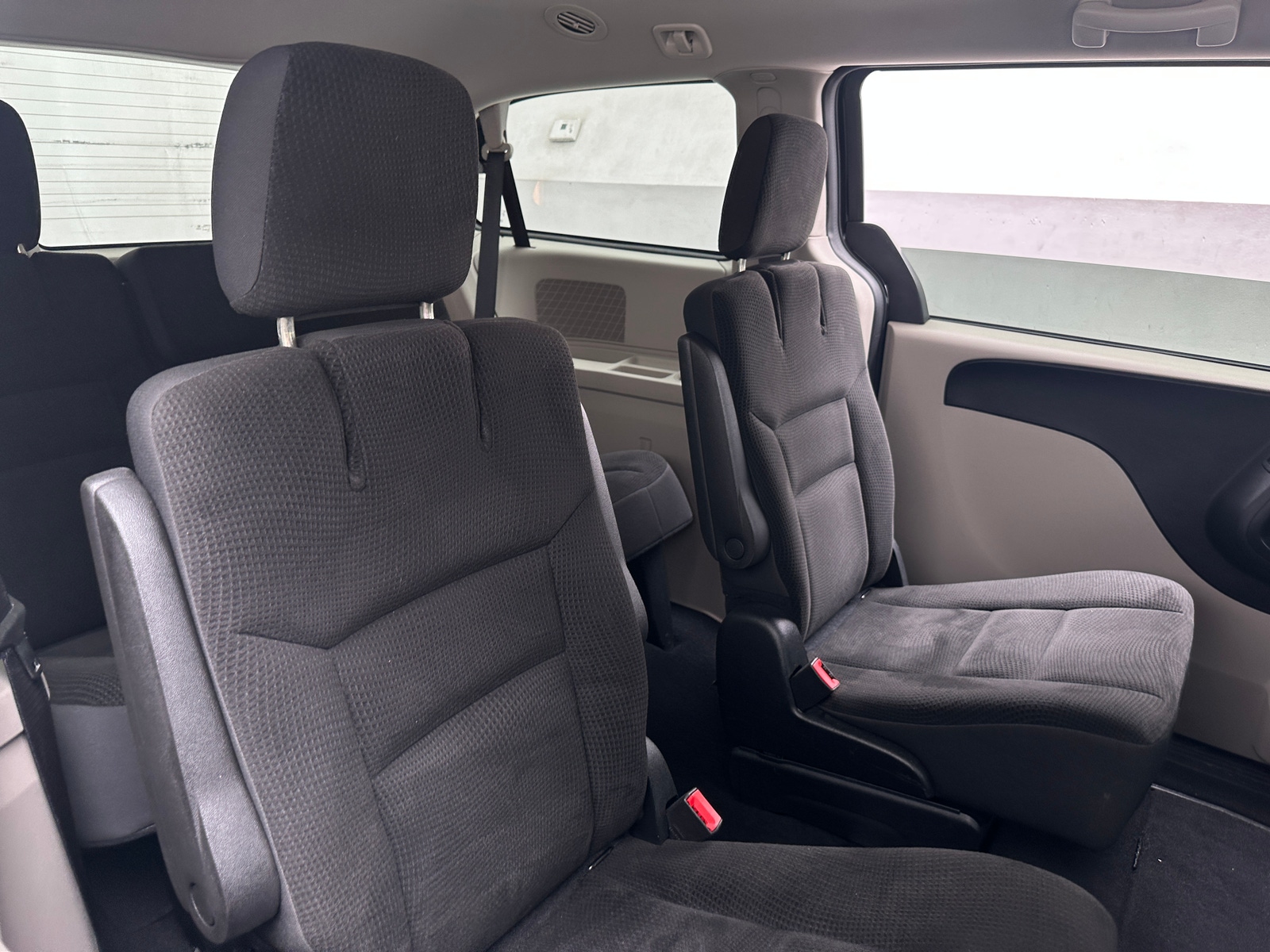 Thumbnail: 2018 Dodge Grand Caravan - 6