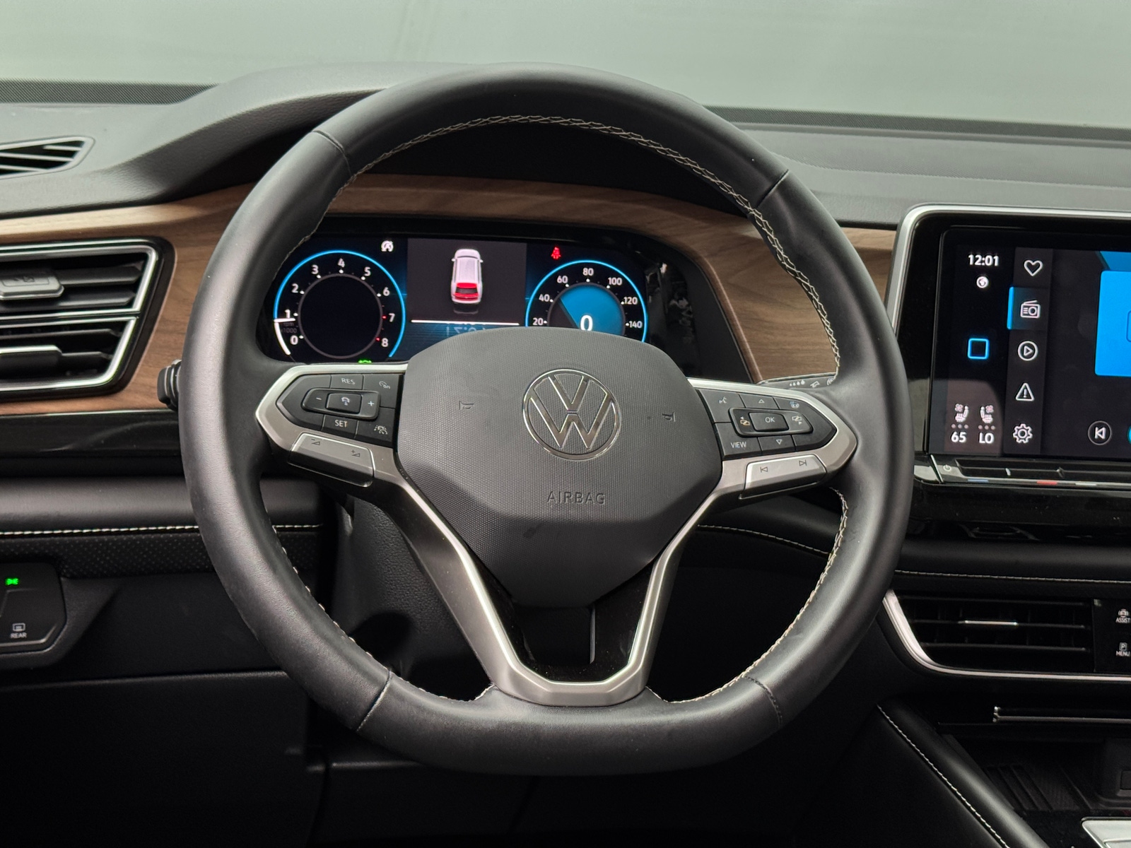 Thumbnail: 2026 Volkswagen Atlas - 4