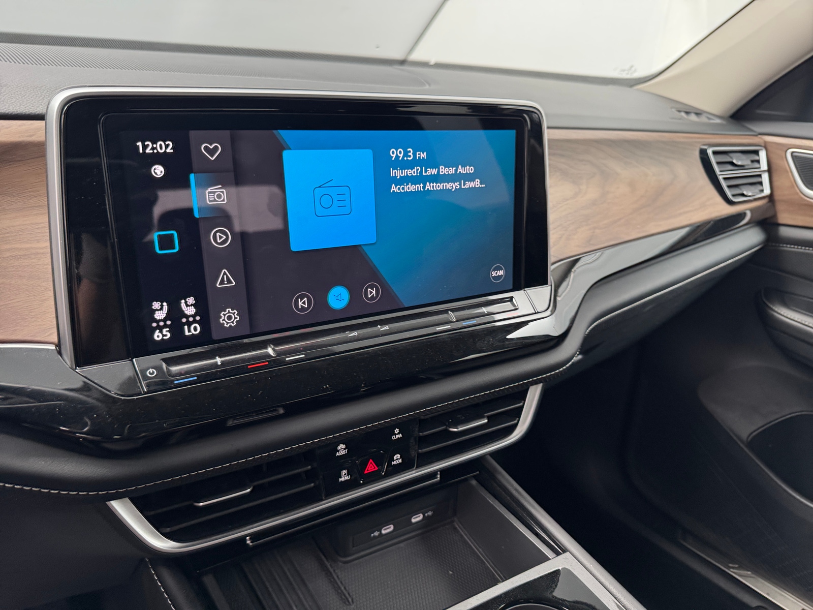 Thumbnail: 2026 Volkswagen Atlas - 3
