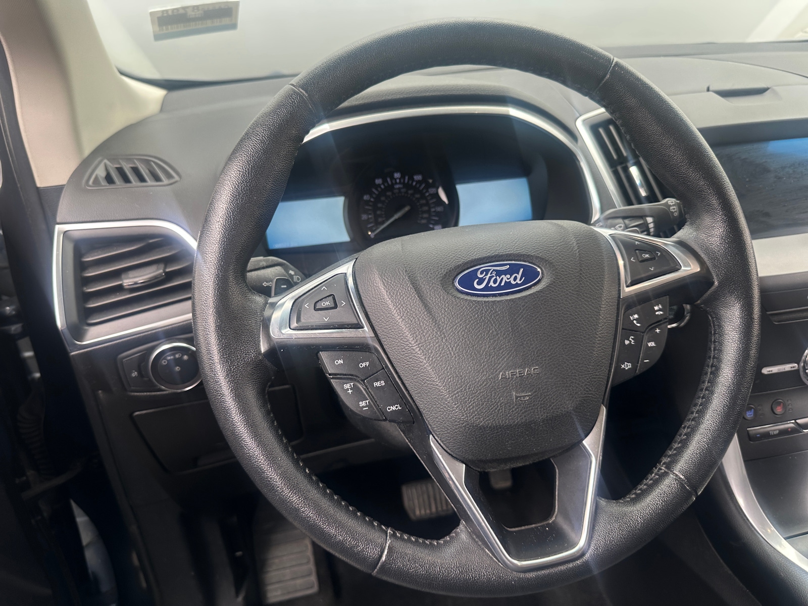 Thumbnail: 2018 Ford Edge - 4