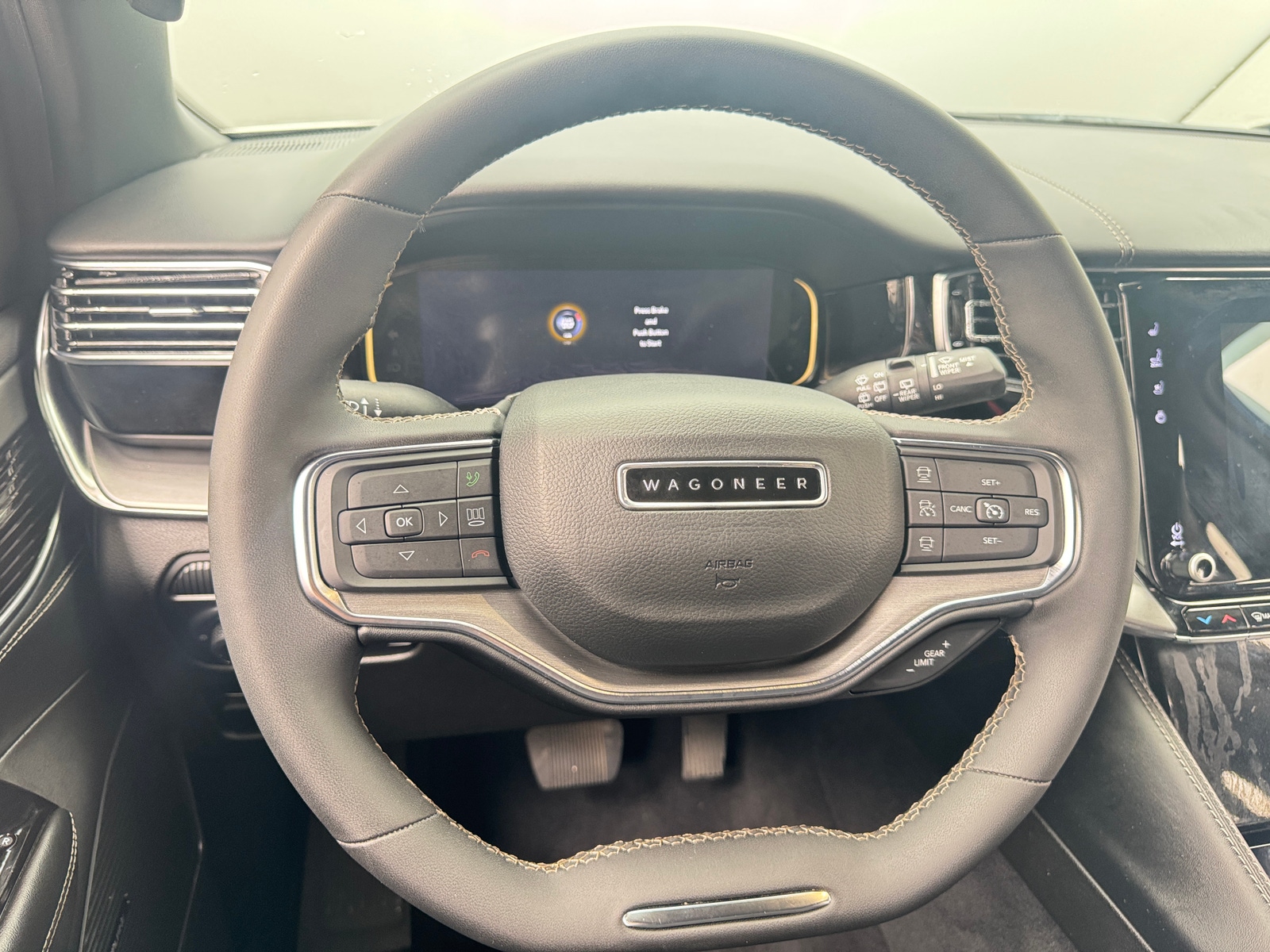 Thumbnail: 2024 Jeep Wagoneer - 4