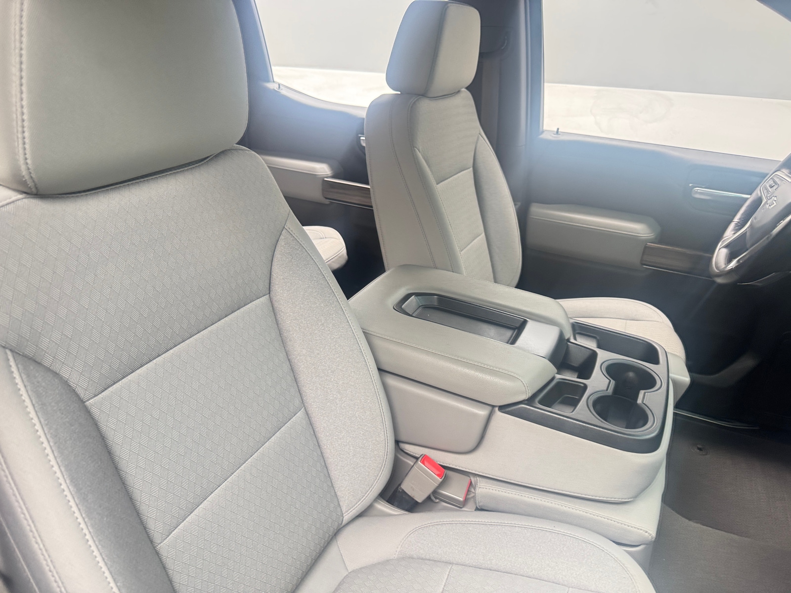 Thumbnail: 2021 Chevrolet Silverado 1500 - 2