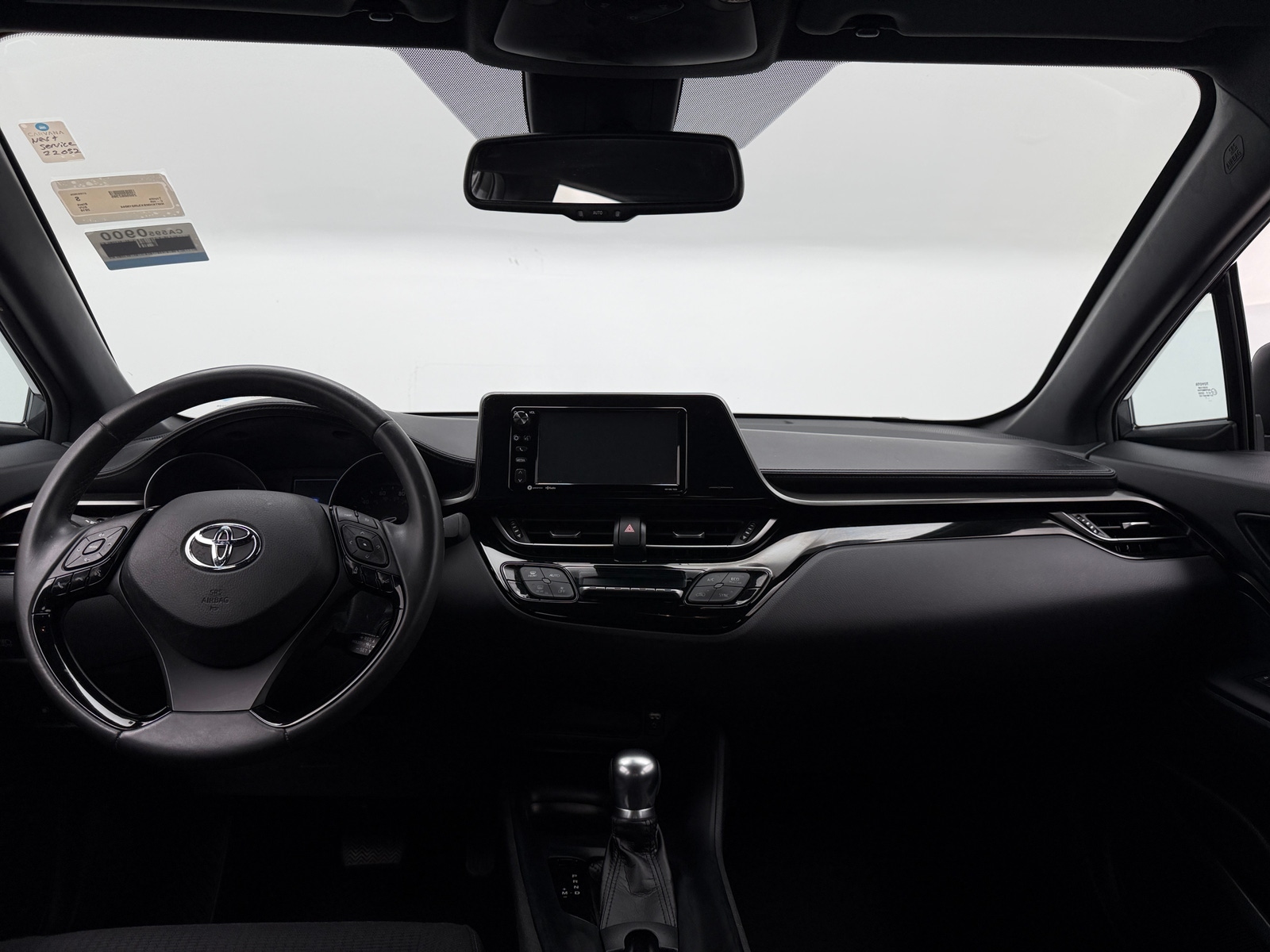 Thumbnail: 2018 Toyota C-HR - 3